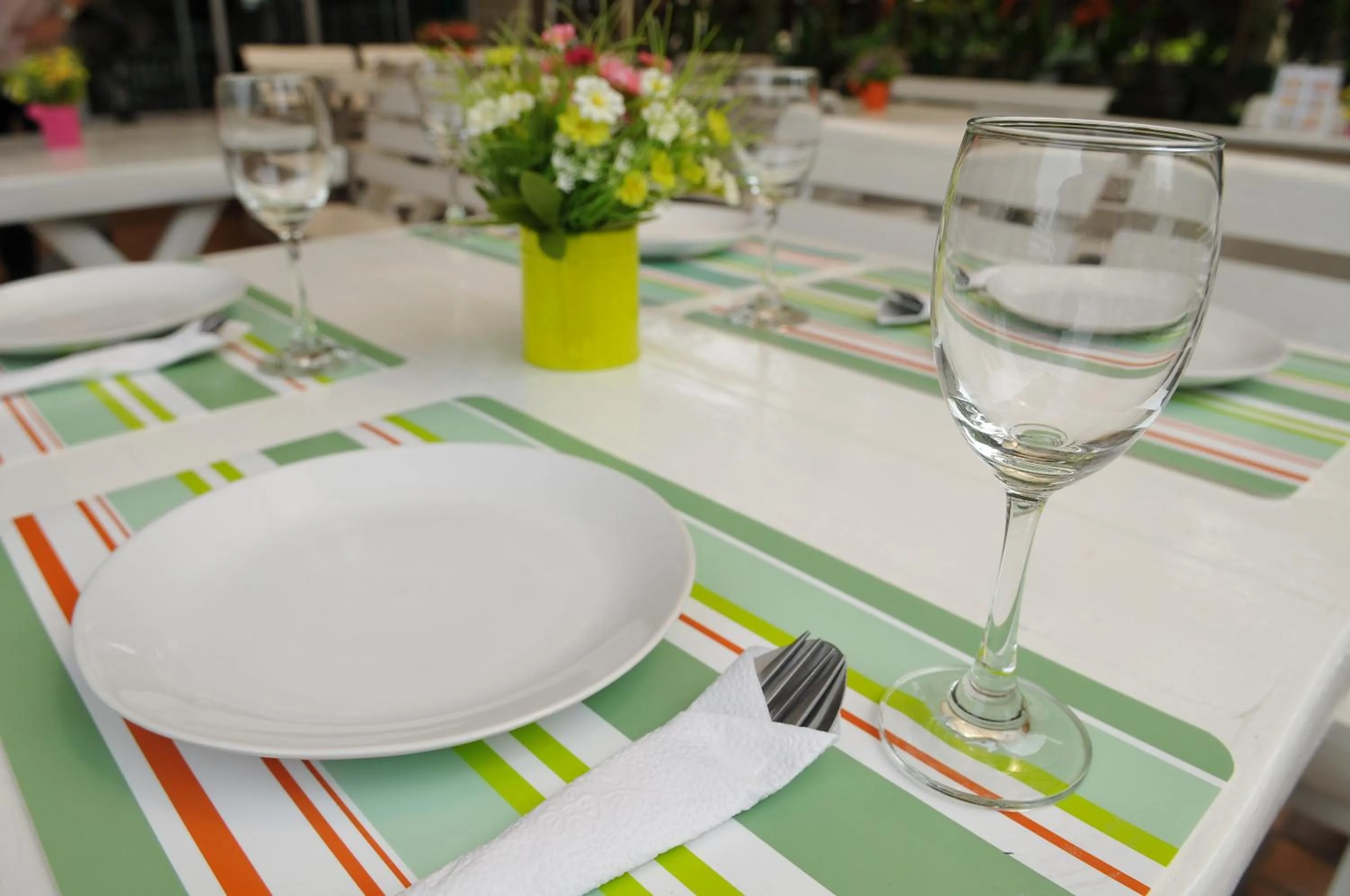 Restaurant/places to eat in Regent Suvarnabhumi Hotel