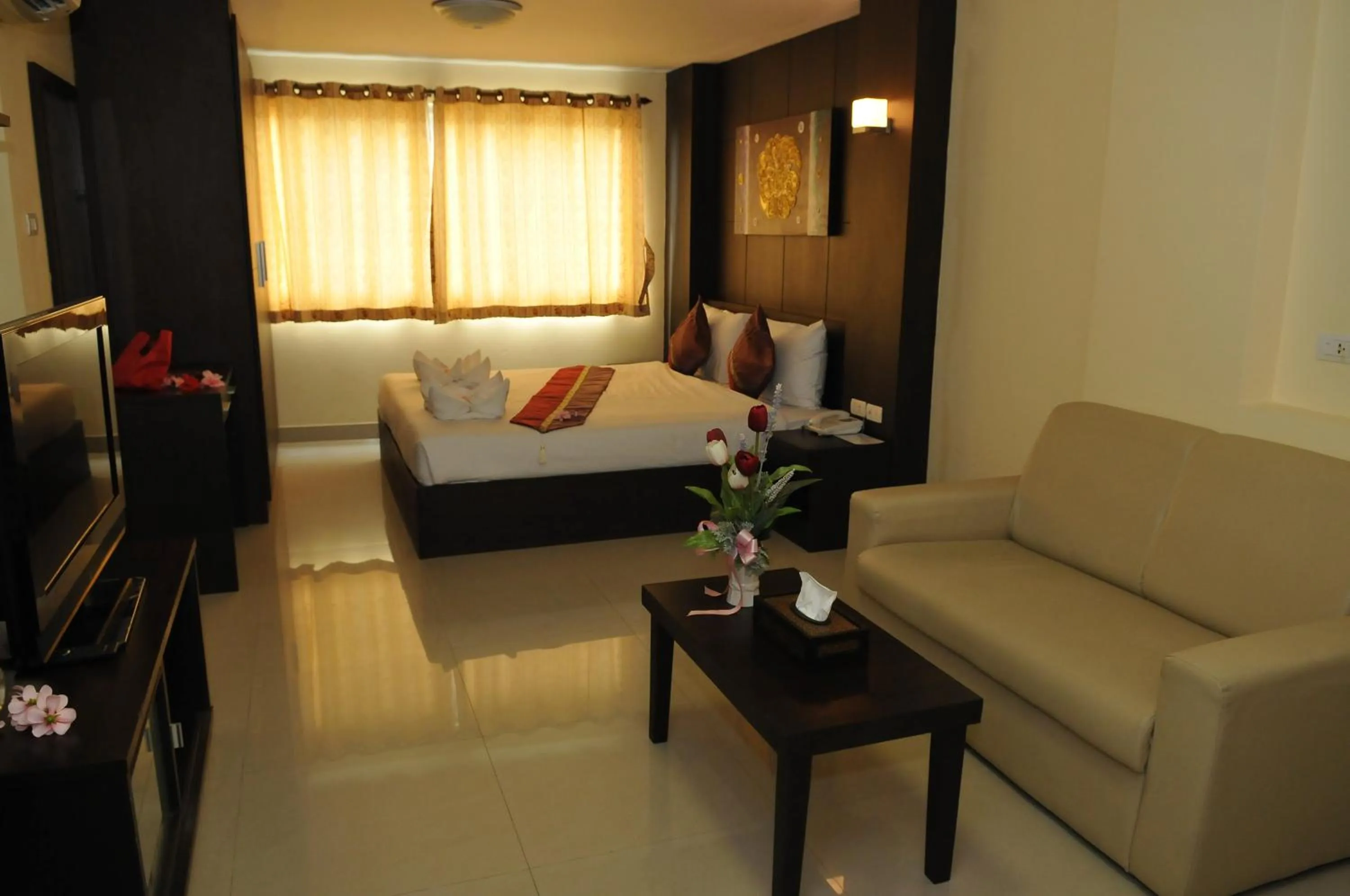 Living room in Regent Suvarnabhumi Hotel