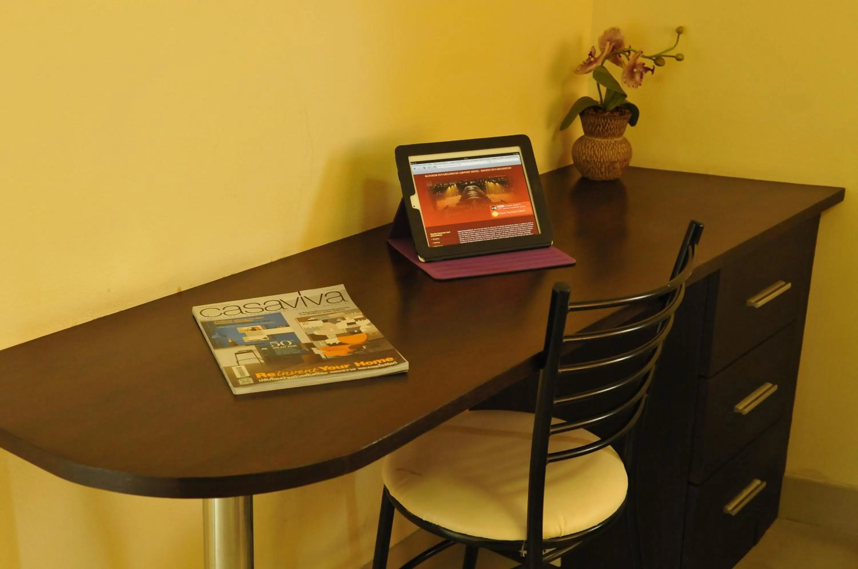 Decorative detail in Regent Suvarnabhumi Hotel