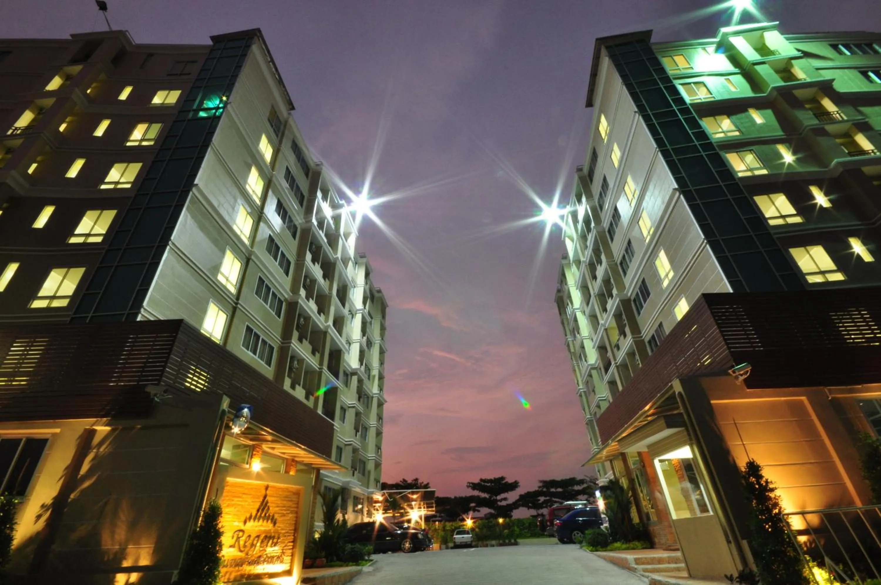 Facade/entrance in Regent Suvarnabhumi Hotel