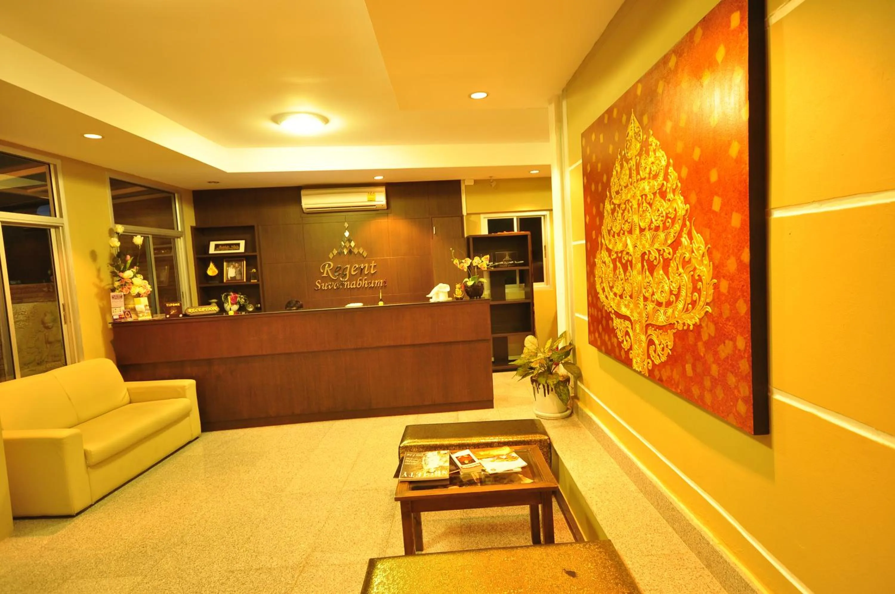 Lobby or reception in Regent Suvarnabhumi Hotel