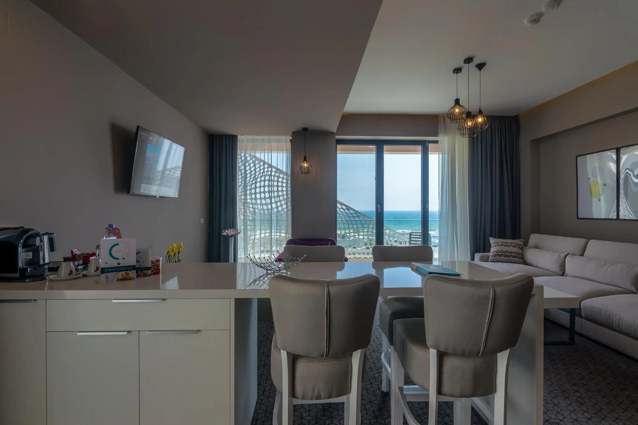 Nyota Hotel & Conference Center