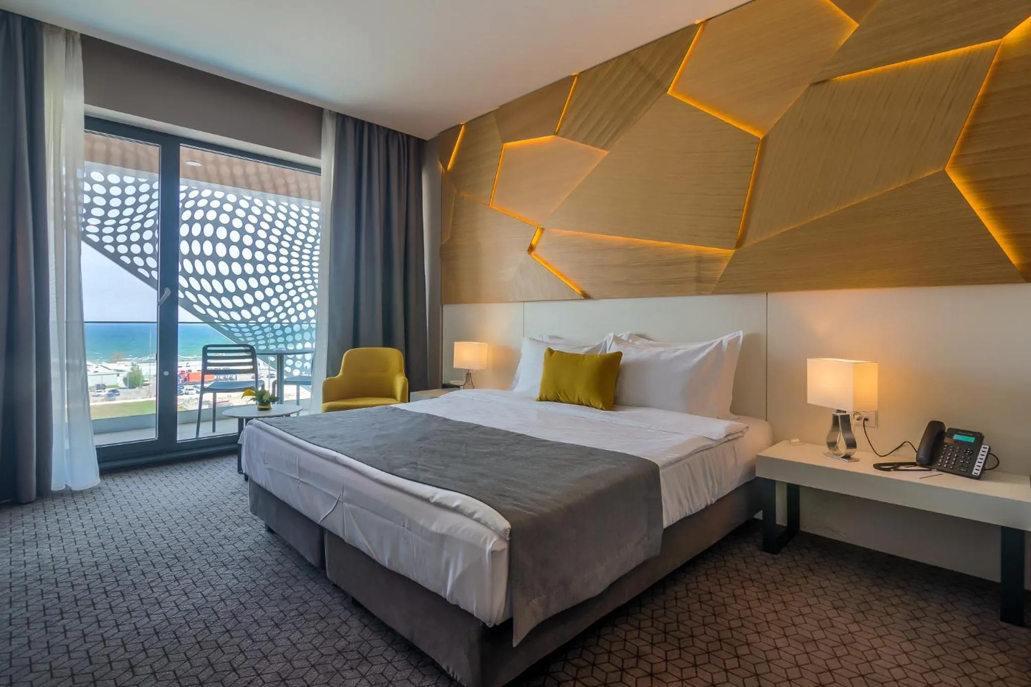 Bed in Nyota Hotel & Conference Center