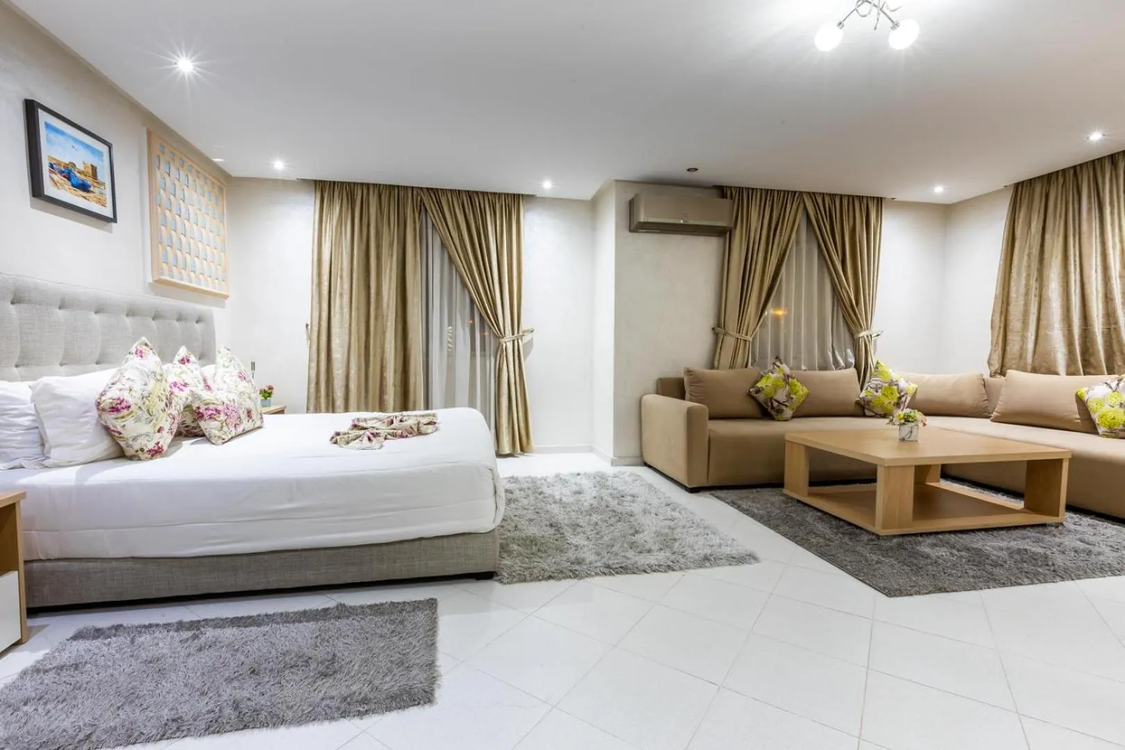 Bedroom in Hotel Hospitality-Inn City Center