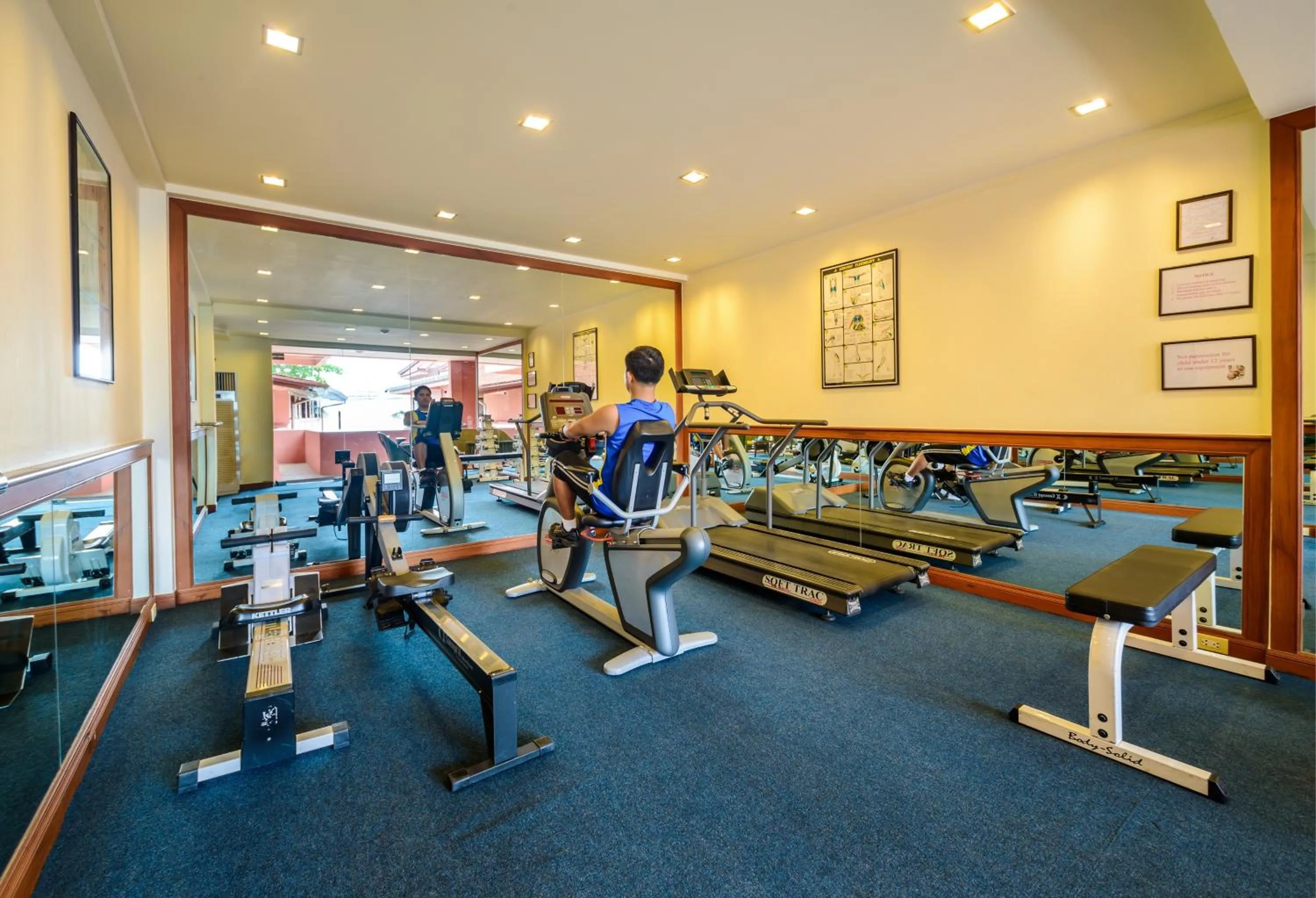 Fitness centre/facilities in Seaview Patong Hotel - SHA Plus
