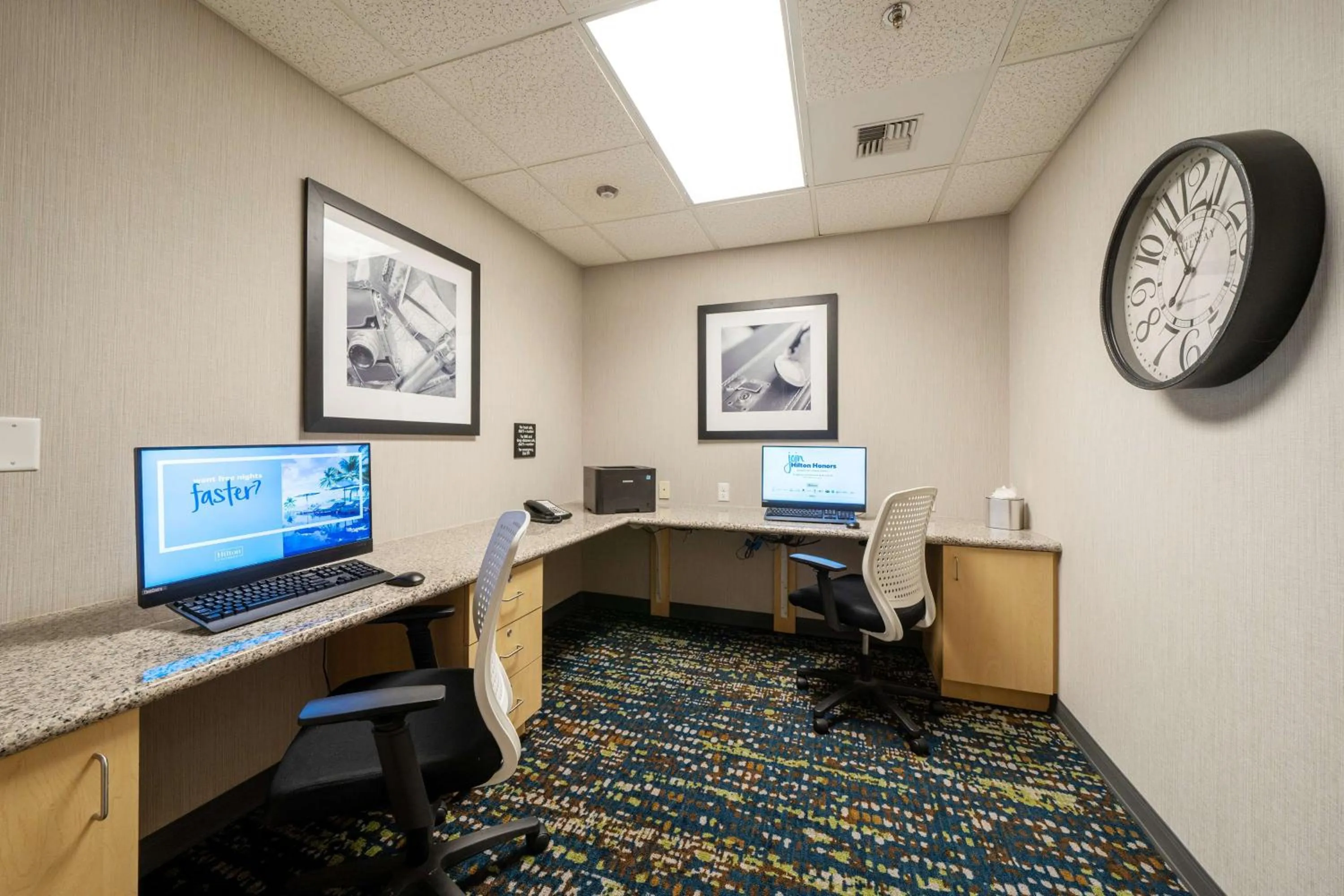 Business facilities in Hampton Inn & Suites Modesto - Salida