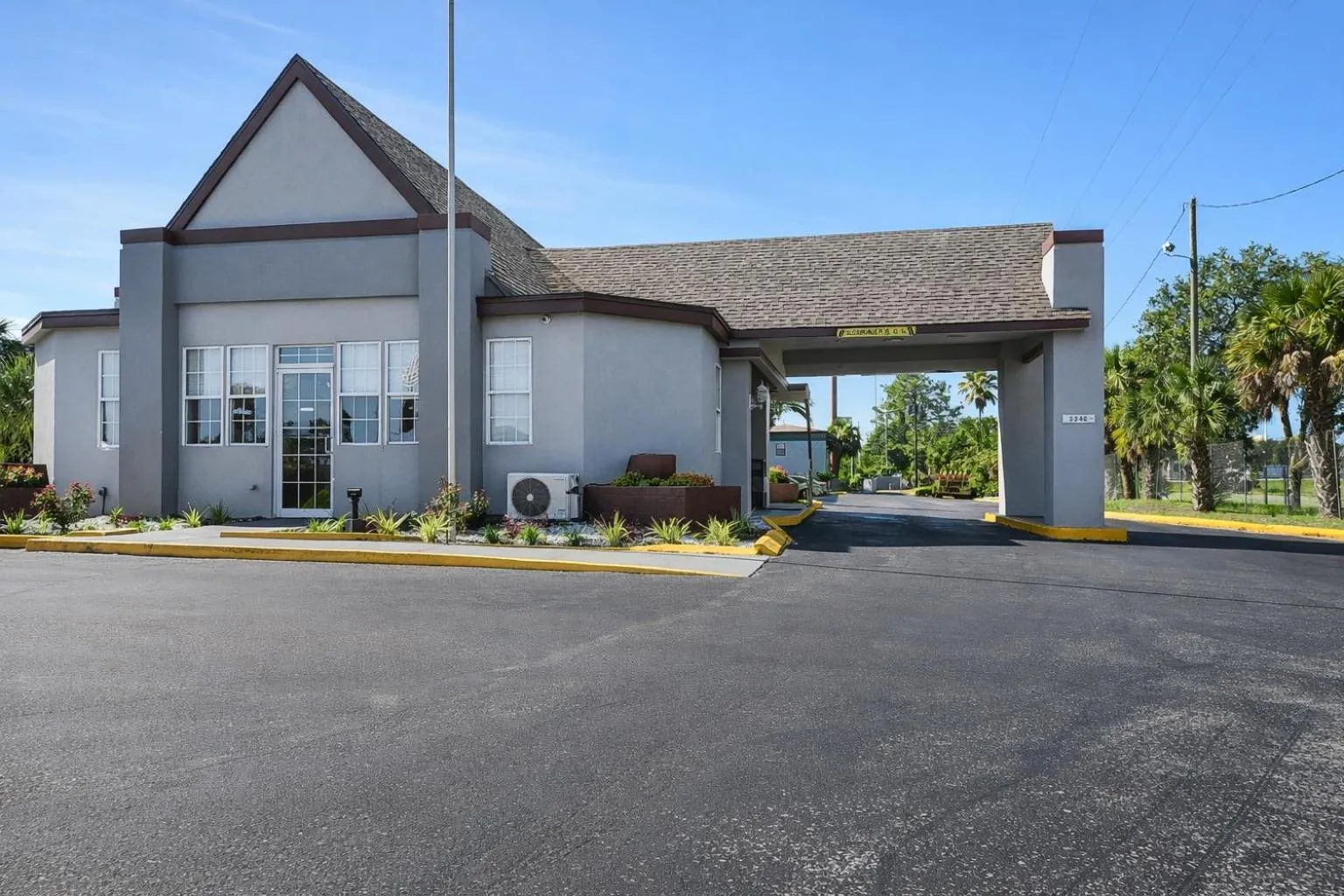 Property building in Motel 6 Lake City, FL – Medical Center