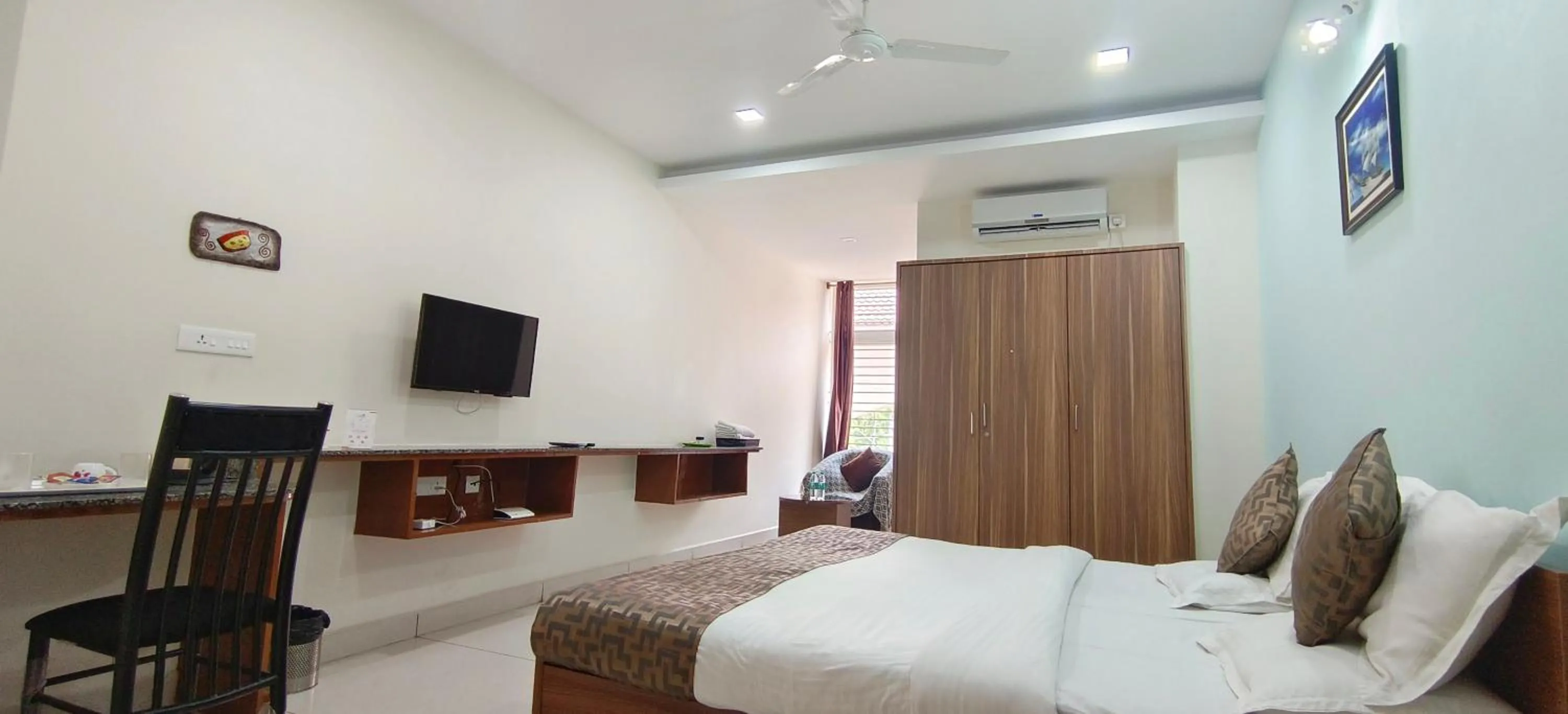 Bed in Sugamya Corner Guesthouse