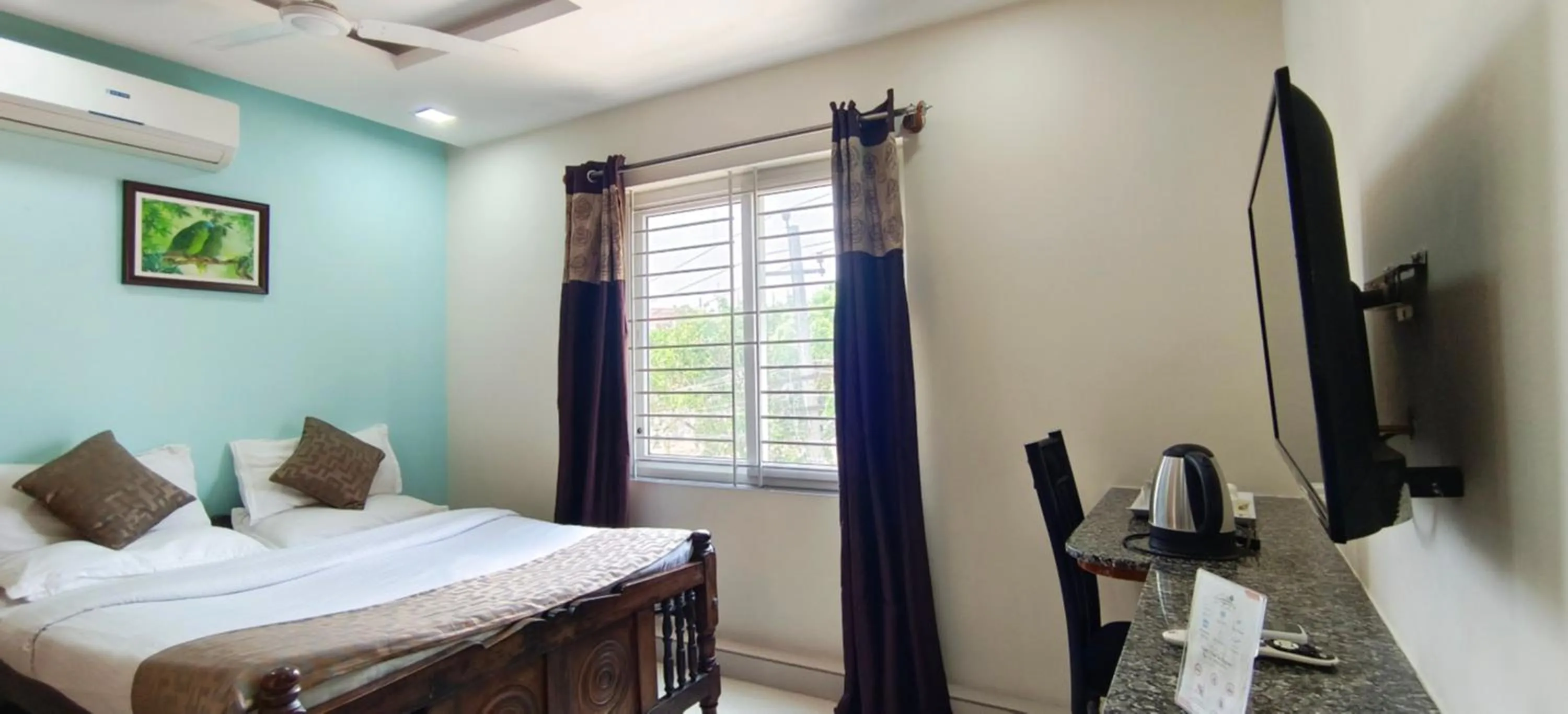 Bed in Sugamya Corner Guesthouse