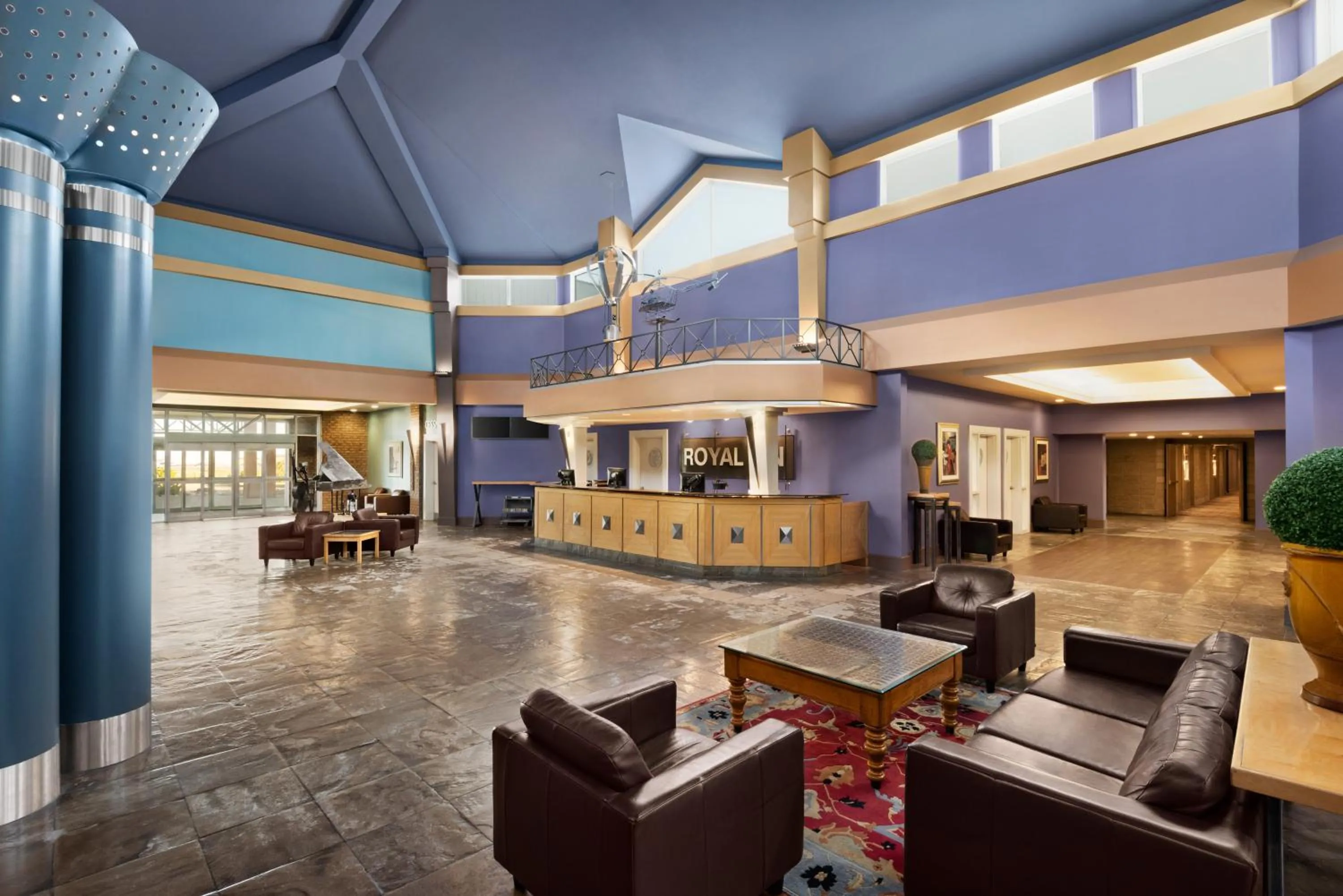 Lobby or reception in Royal Hotel Edmonton Airport Trademark Collection By Wyndham