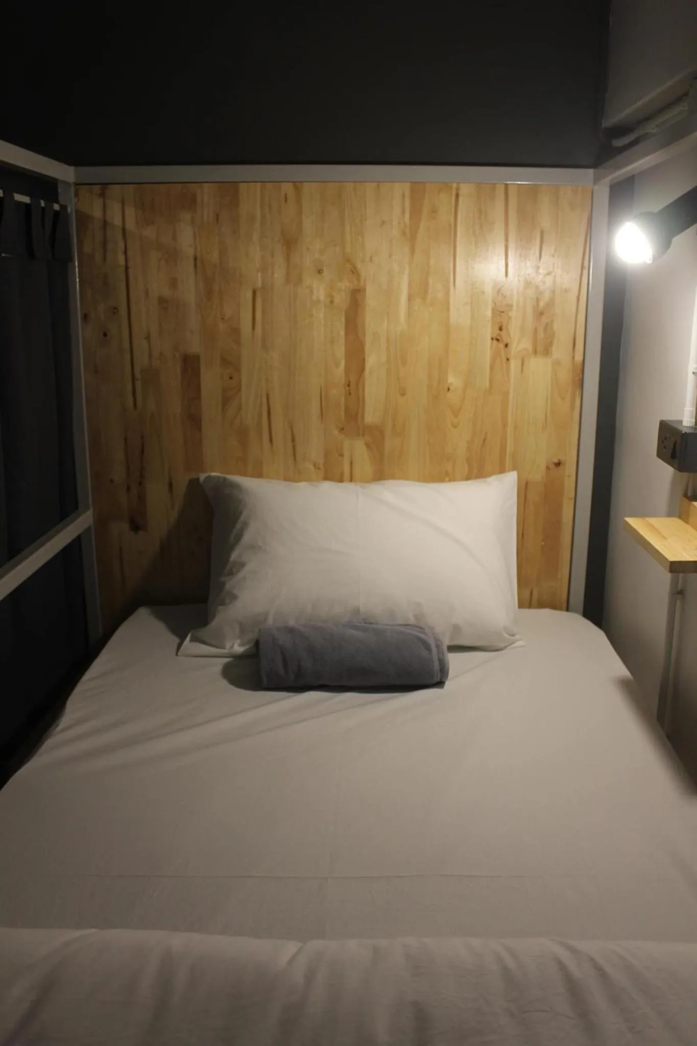 Photo of the whole room, Bed in Ekanek Hostel