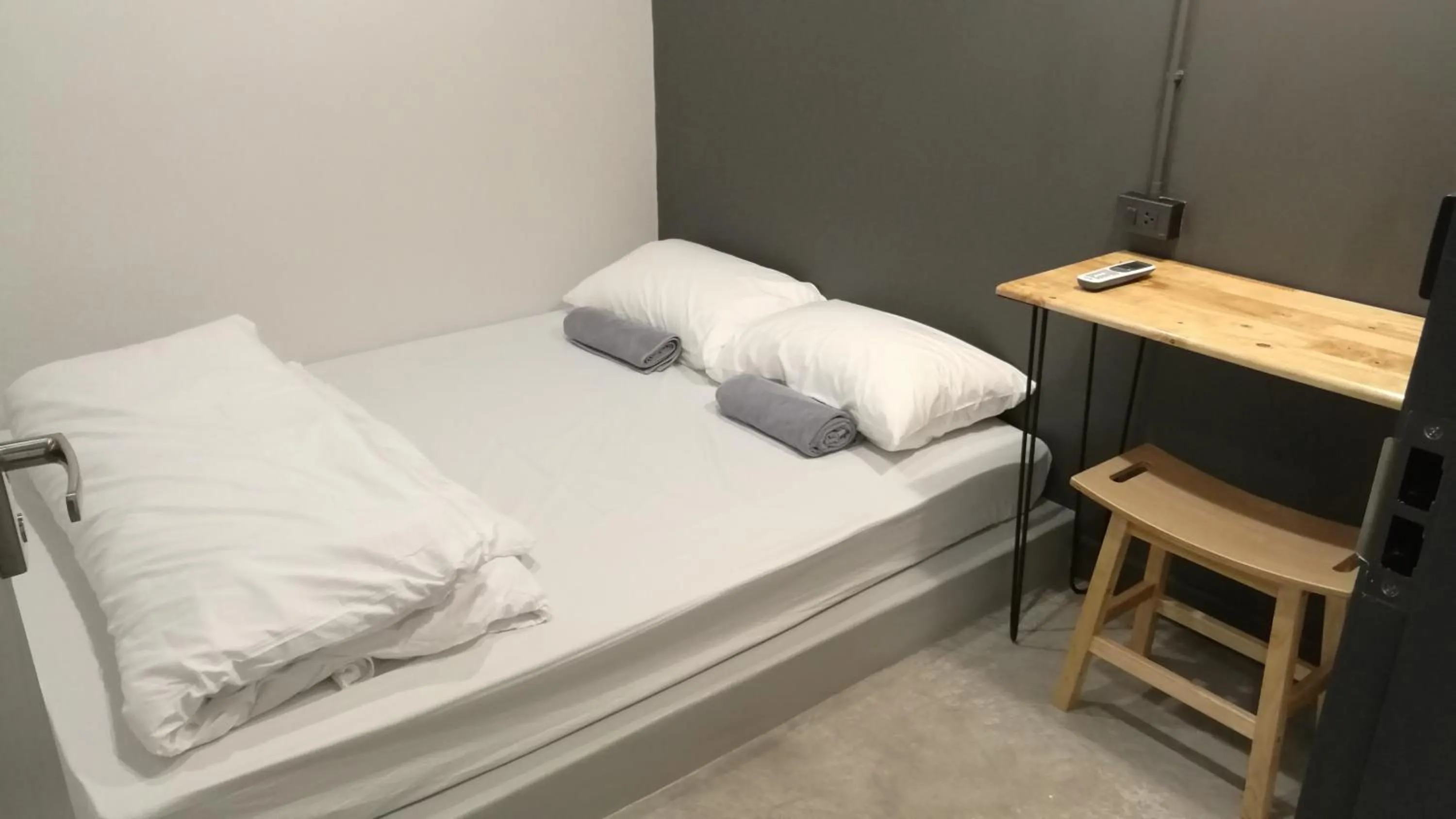 Photo of the whole room, Bed in Ekanek Hostel