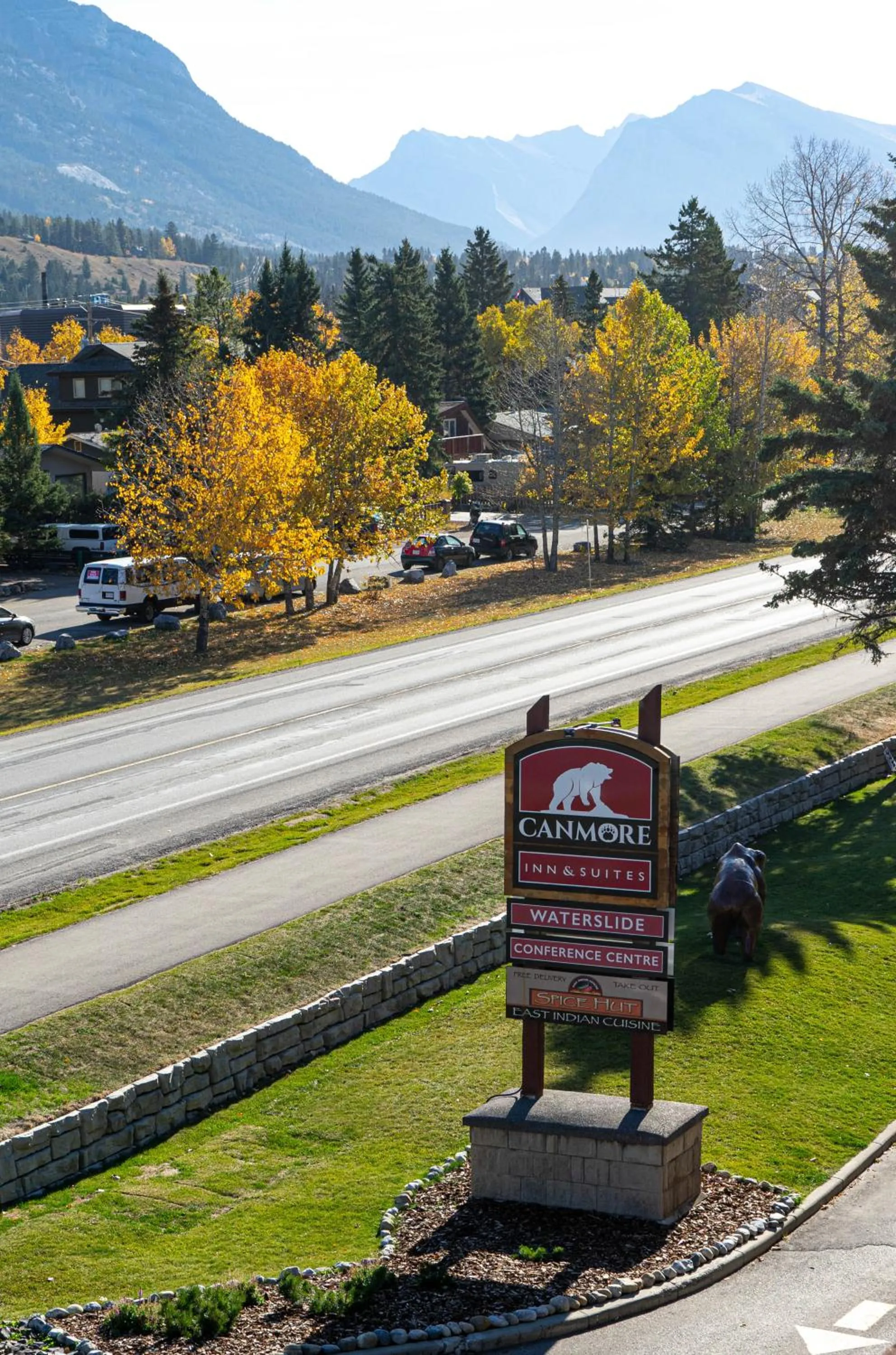 Quiet street view in Canmore Inn & Suites