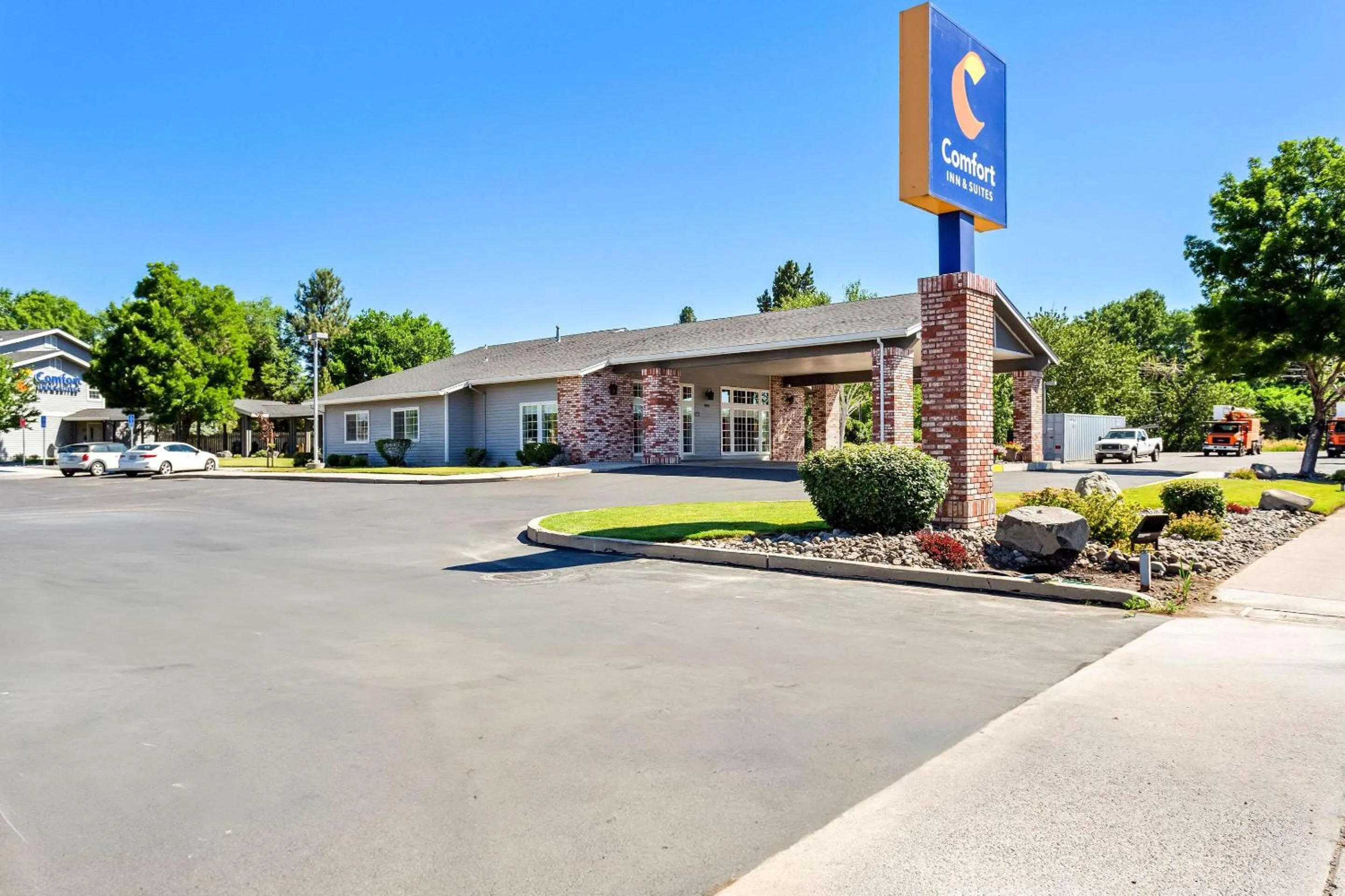 Property building in Comfort Inn & Suites Susanville