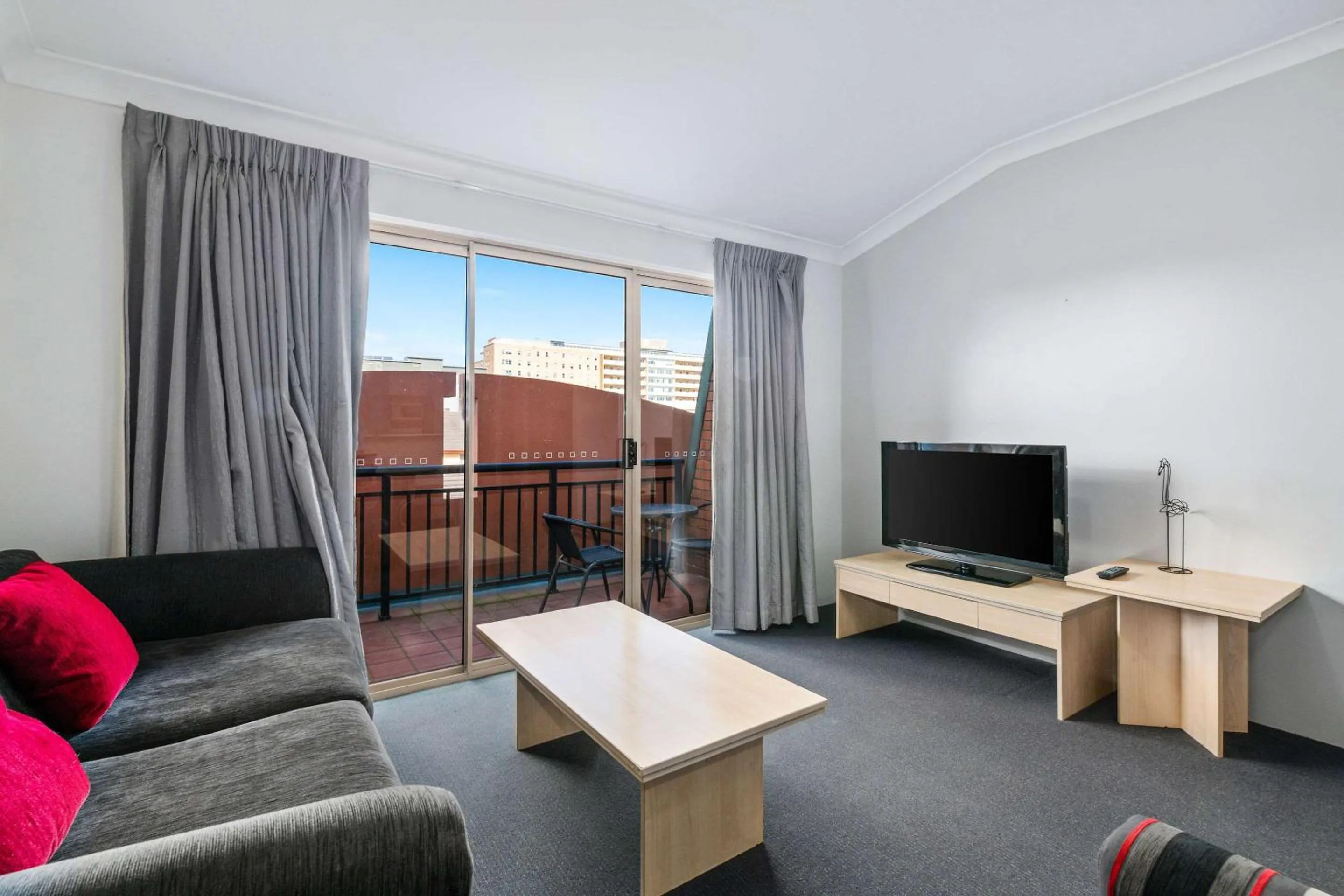Photo of the whole room, Seating Area in Quality Apartments Camperdown
