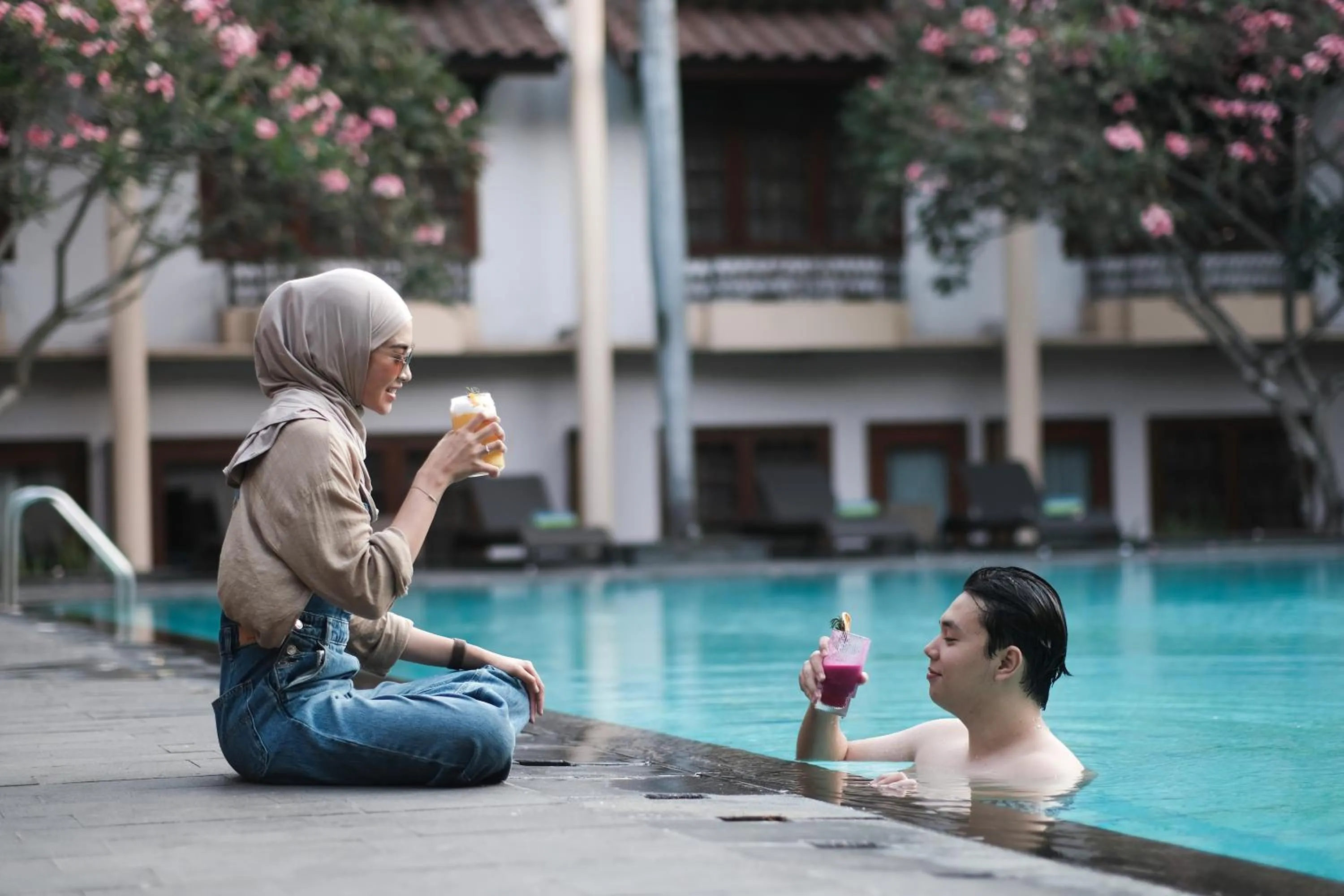 Swimming pool in Loman Park Hotel Yogyakarta
