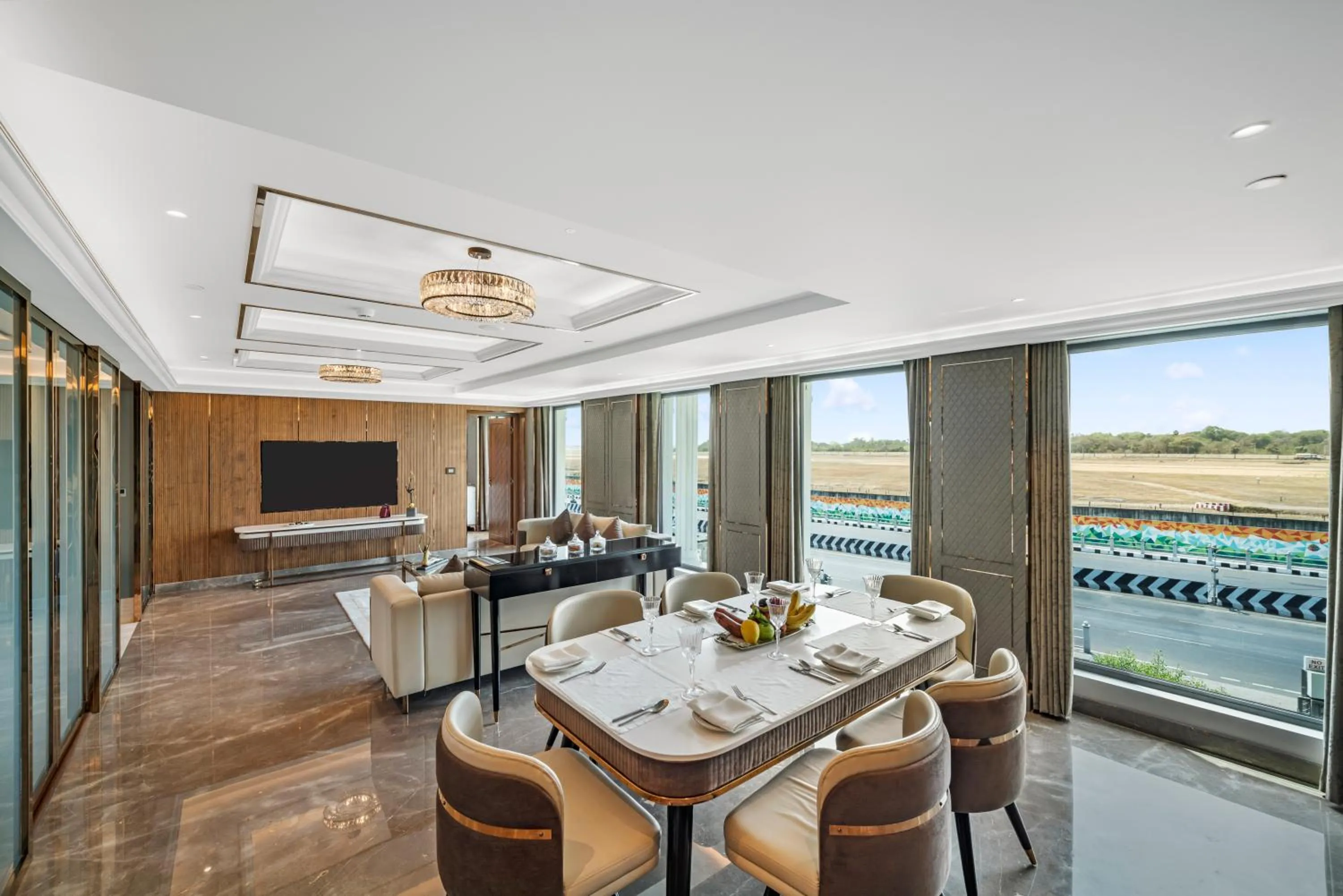 Dining area in Radisson Blu Hotel & Suites GRT Chennai