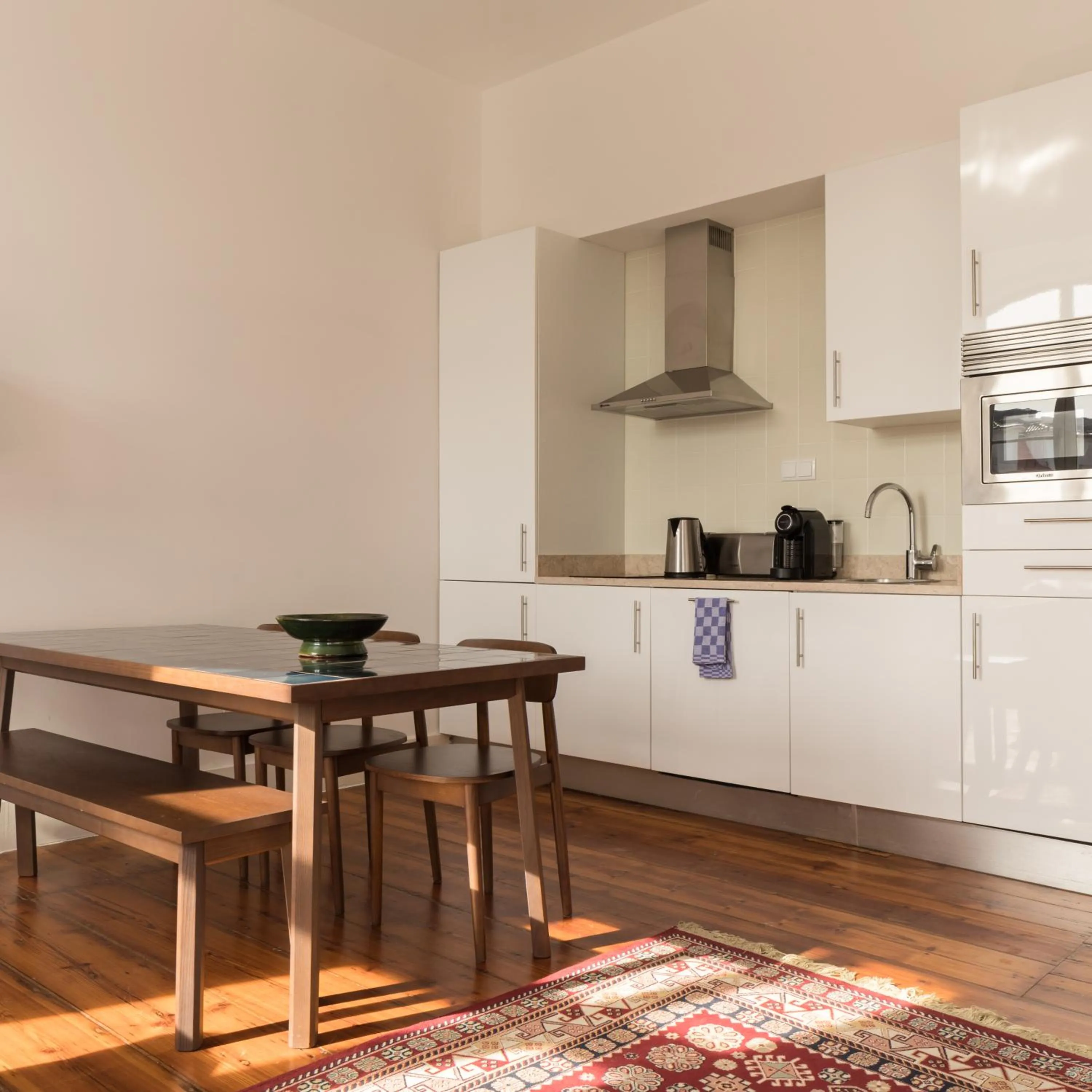 Coffee/tea facilities in The Visionaire Apartments