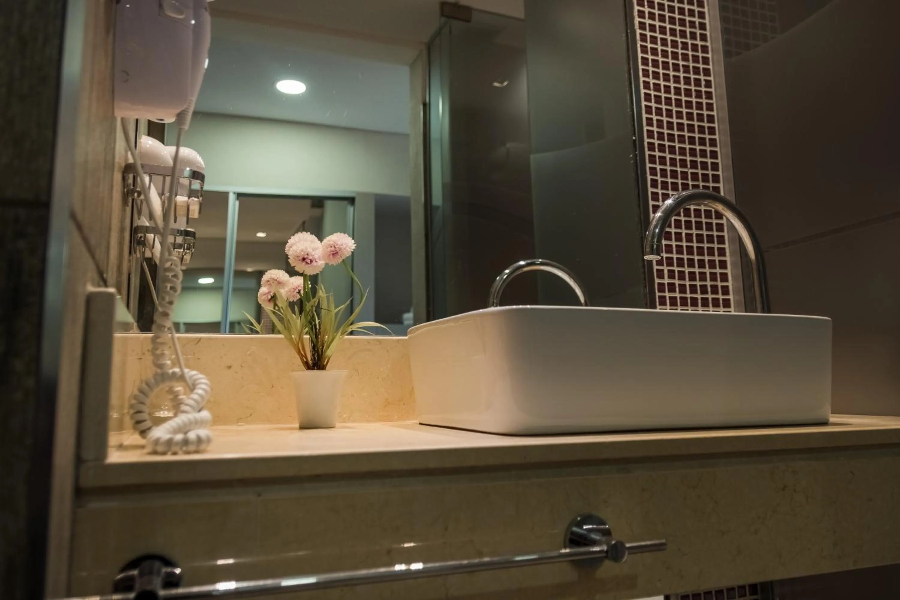 Bathroom in Eleton Resort & Spa
