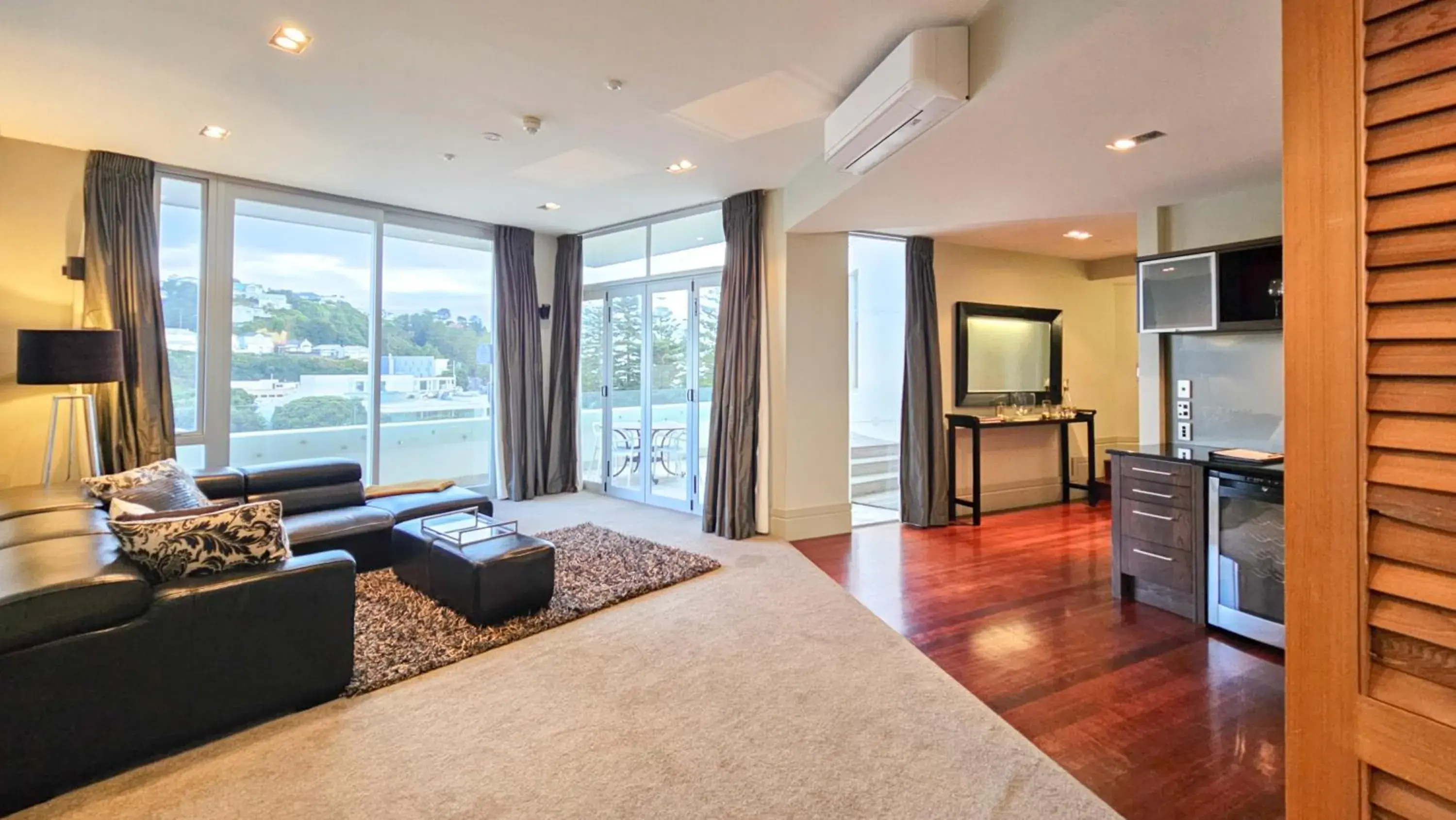 Two-Bedroom Penthouse in The Dome Boutique Apartments Two-Bedroom Penthouse in The Dome Boutique Apartments