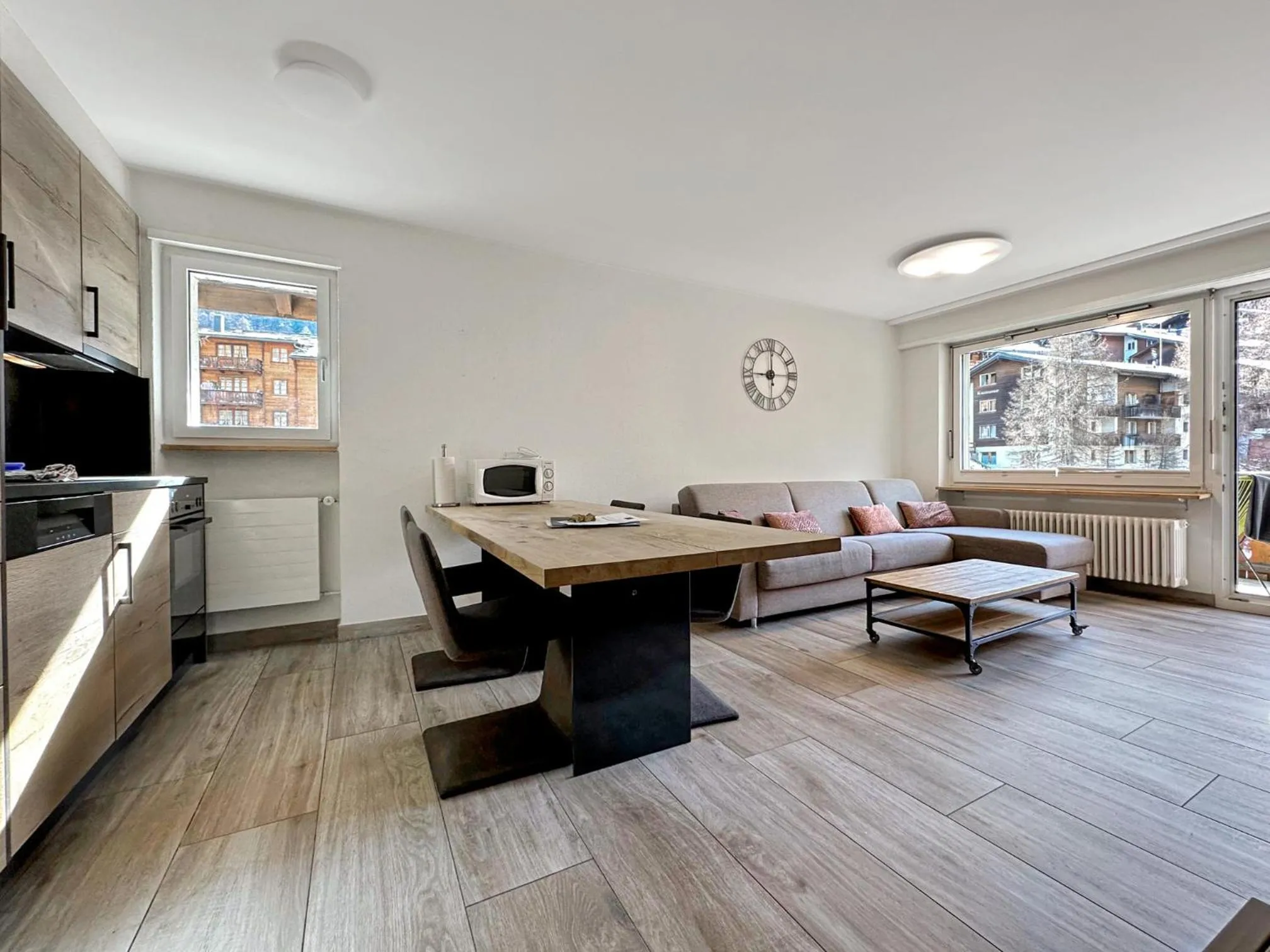 Eagle apartment with splendid and direct view of the Matterhorn