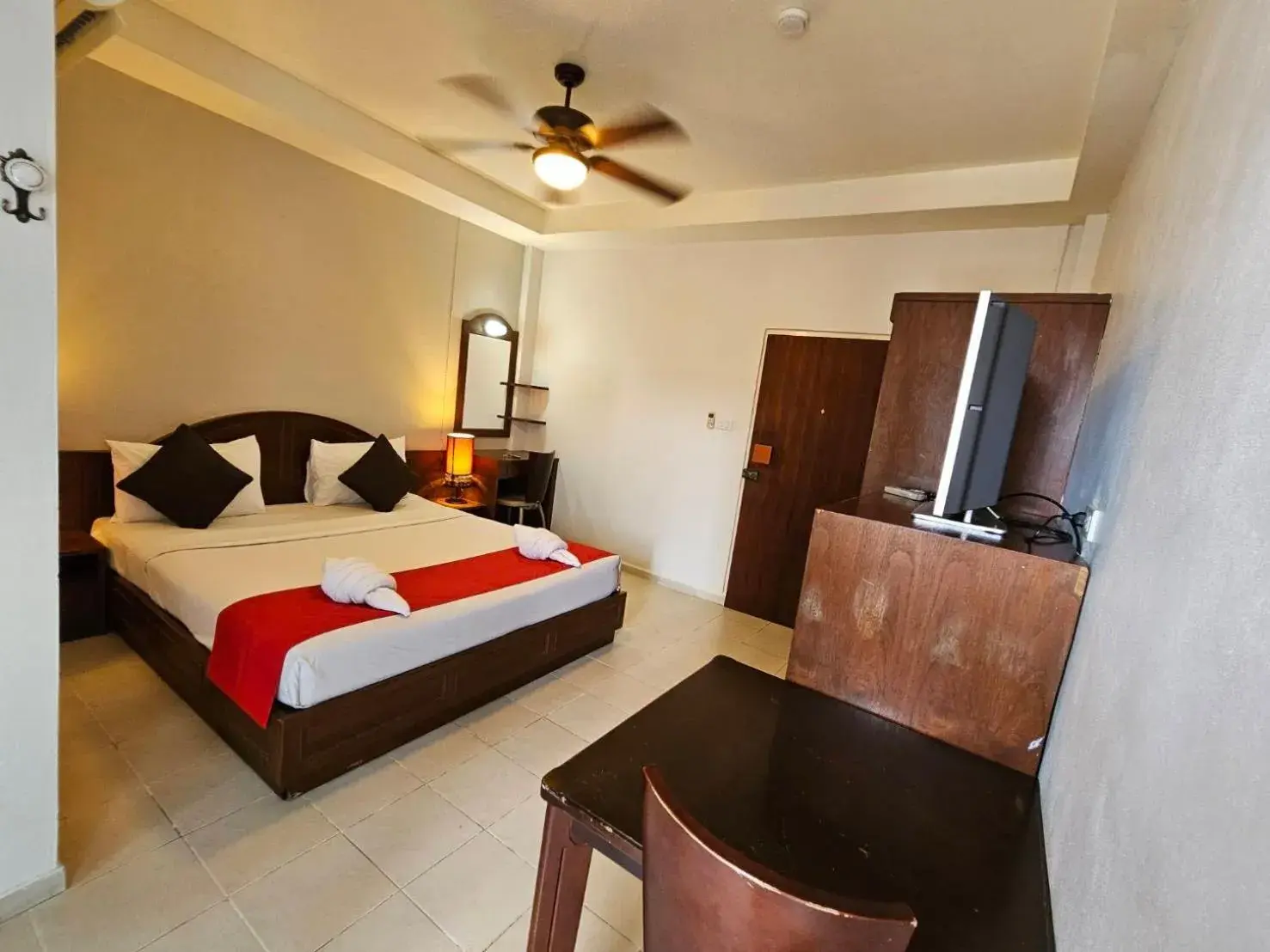 Standard King Room in The Album Loft Standard King Room in The Album Loft