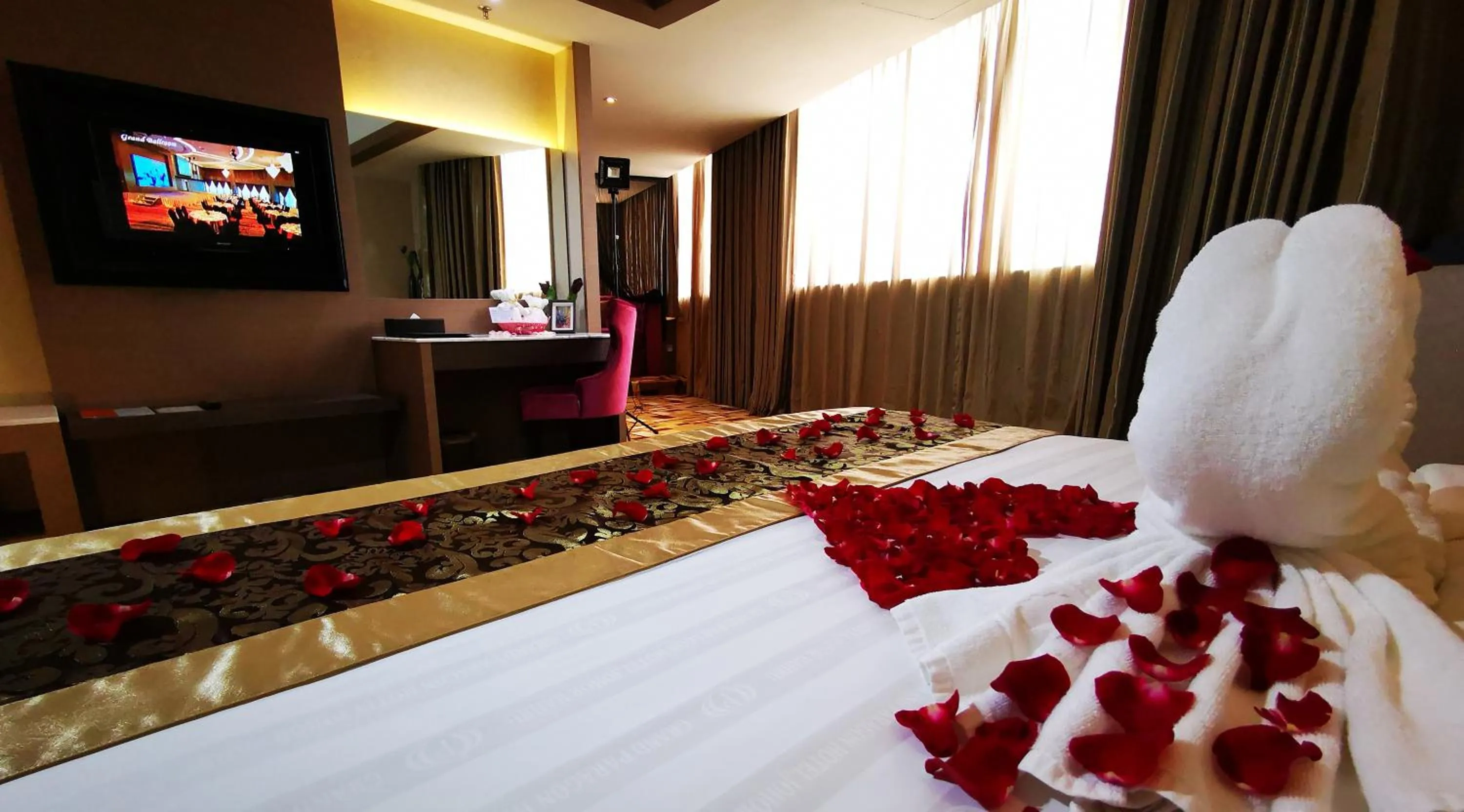 Bedroom, Bed in Grand Paragon Hotel Johor Bahru