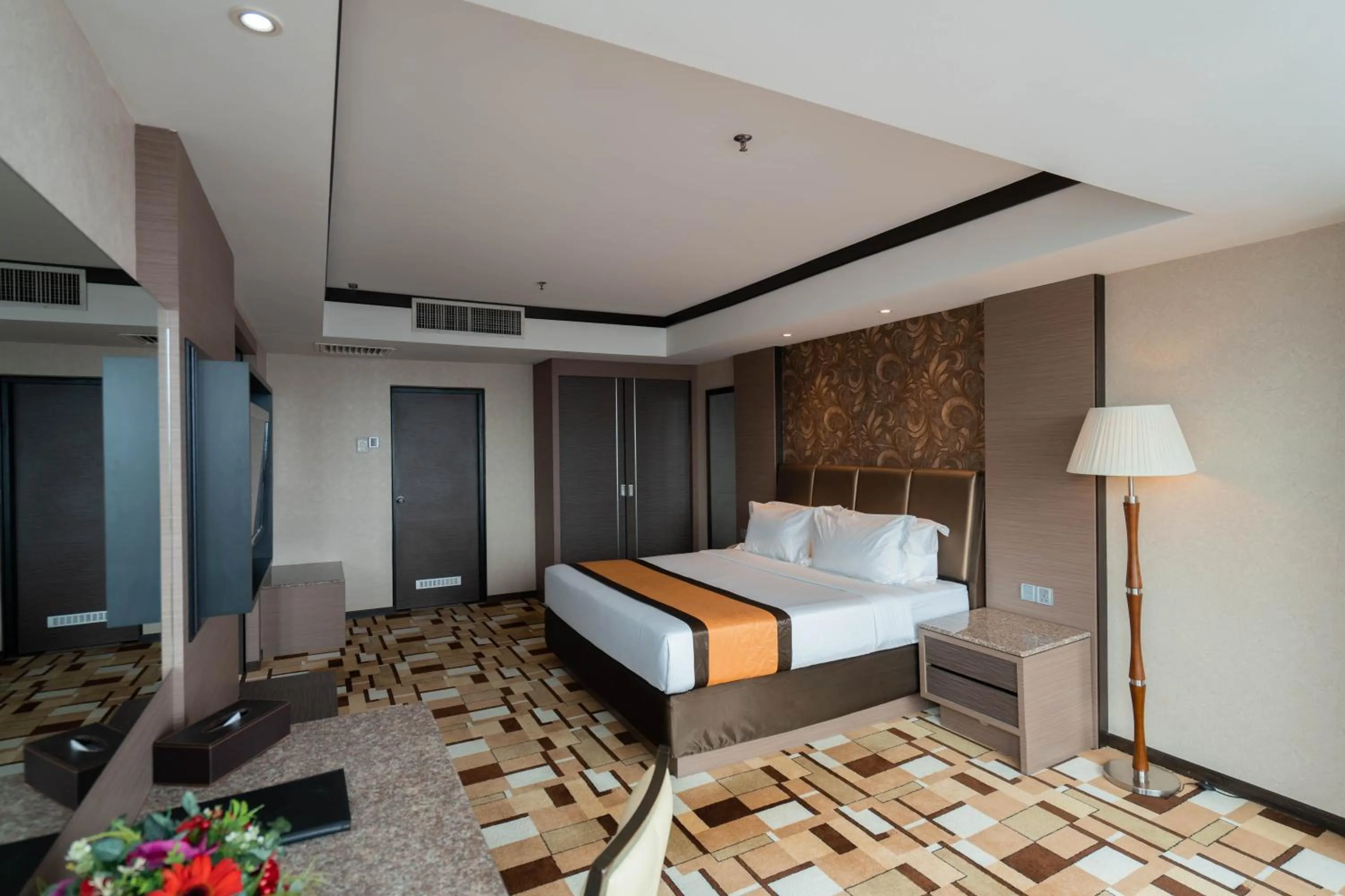 Bed in Grand Paragon Hotel Johor Bahru