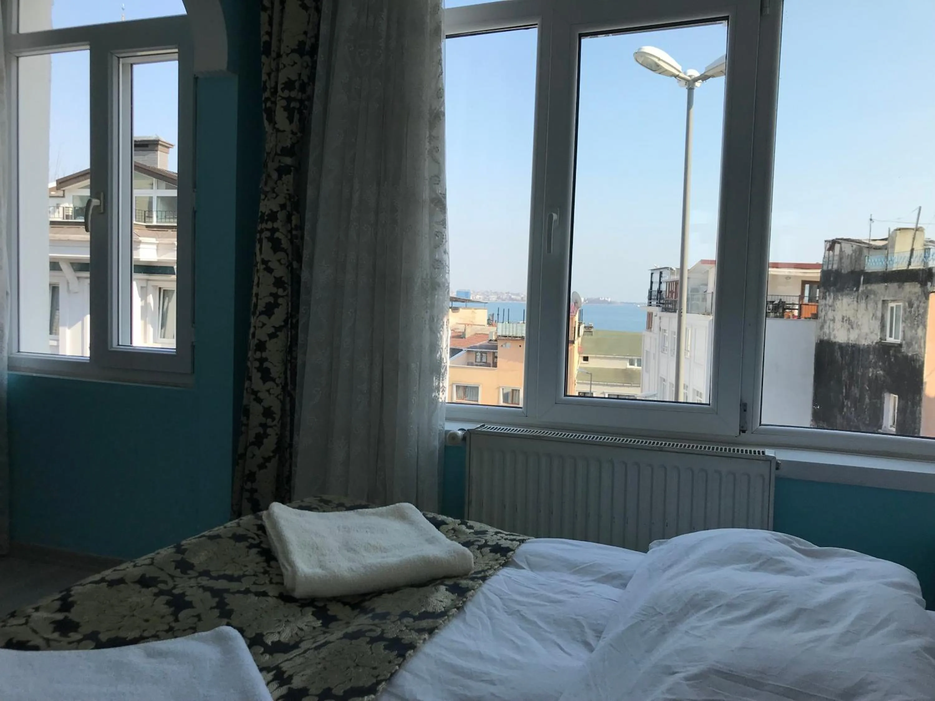 Deluxe Double Room with Side Sea View in Tulip Guesthouse
