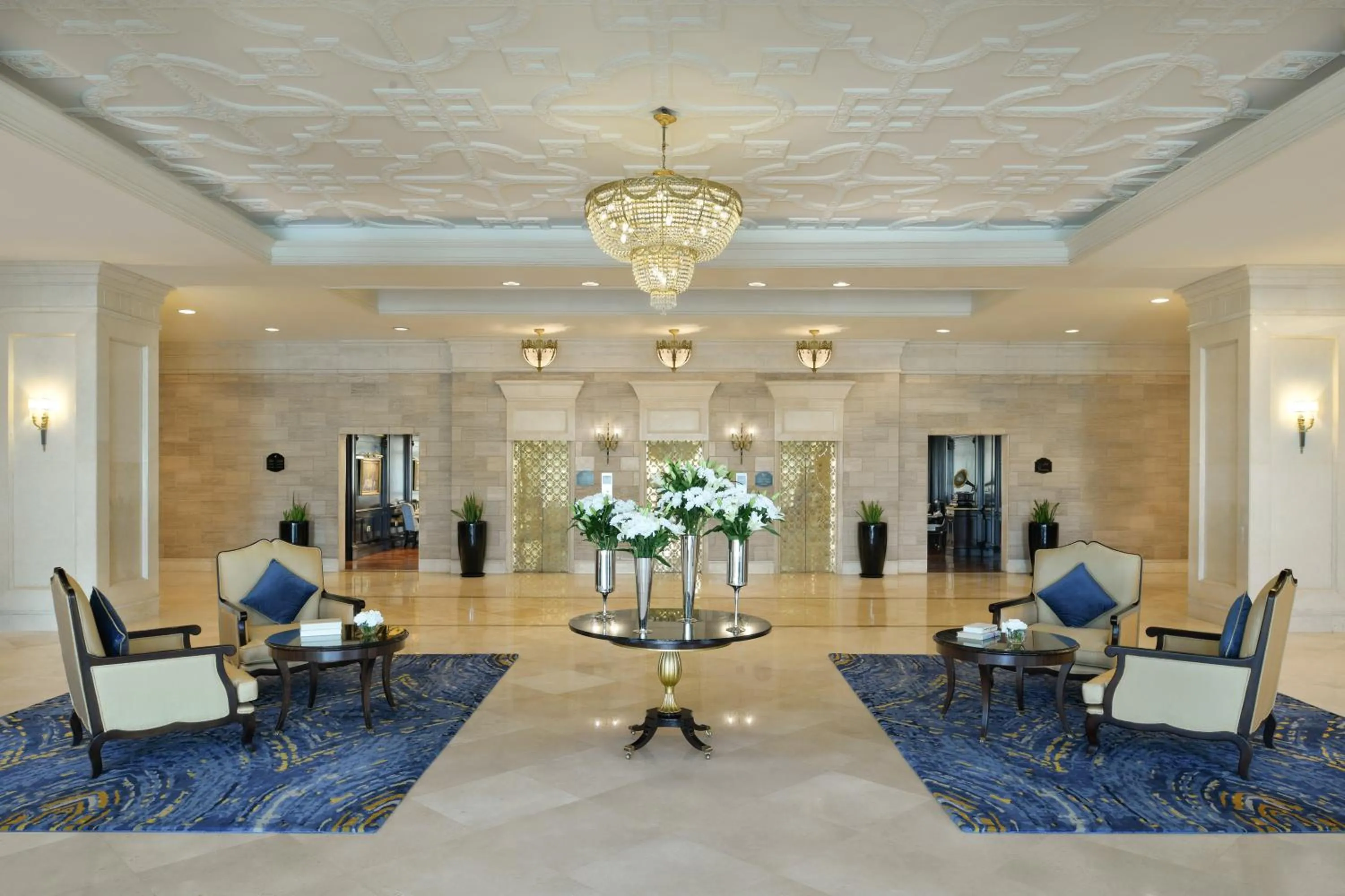Lobby or reception in Al Aziziyah Boutique Hotel By The Torch