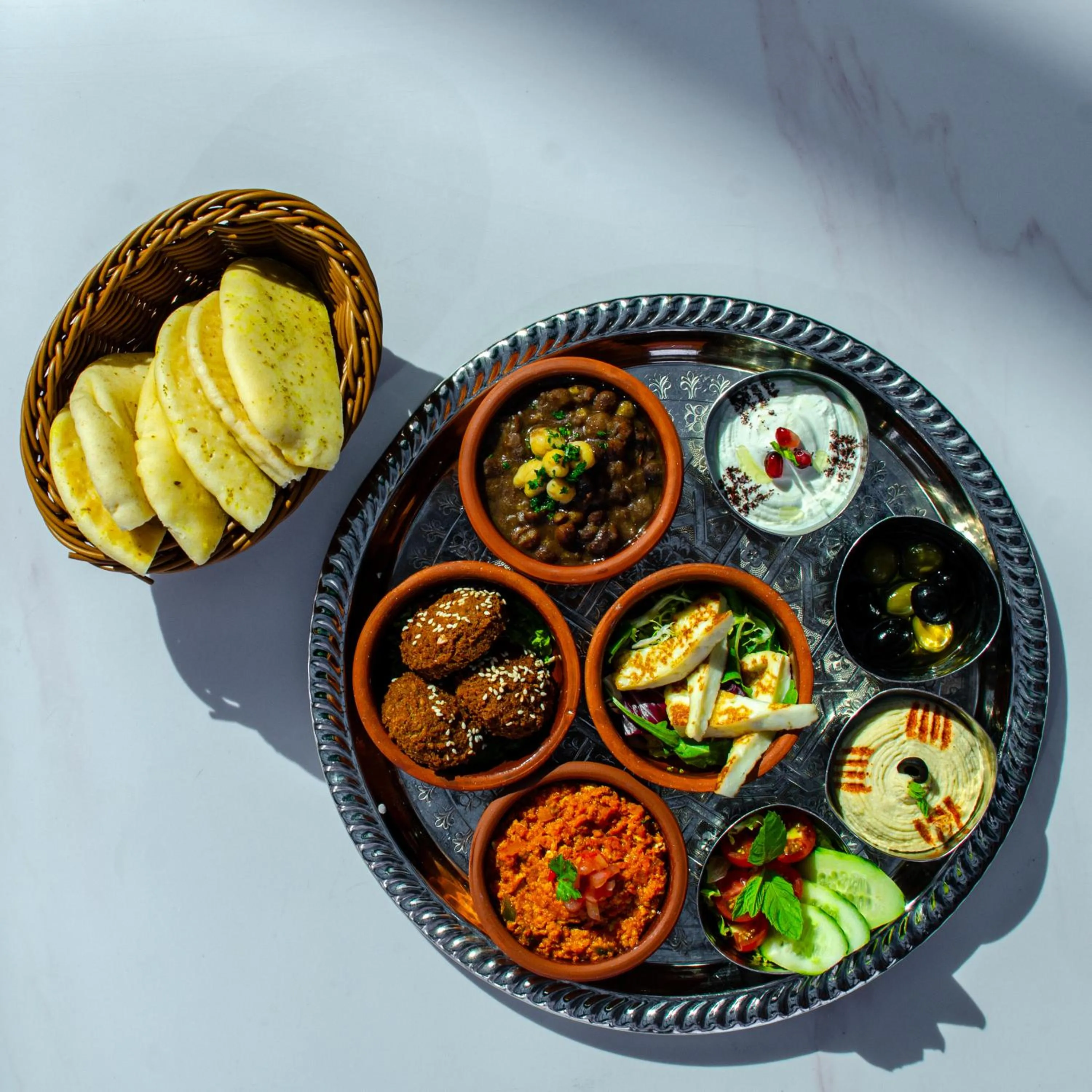 Food close-up in Al Aziziyah Boutique Hotel By The Torch