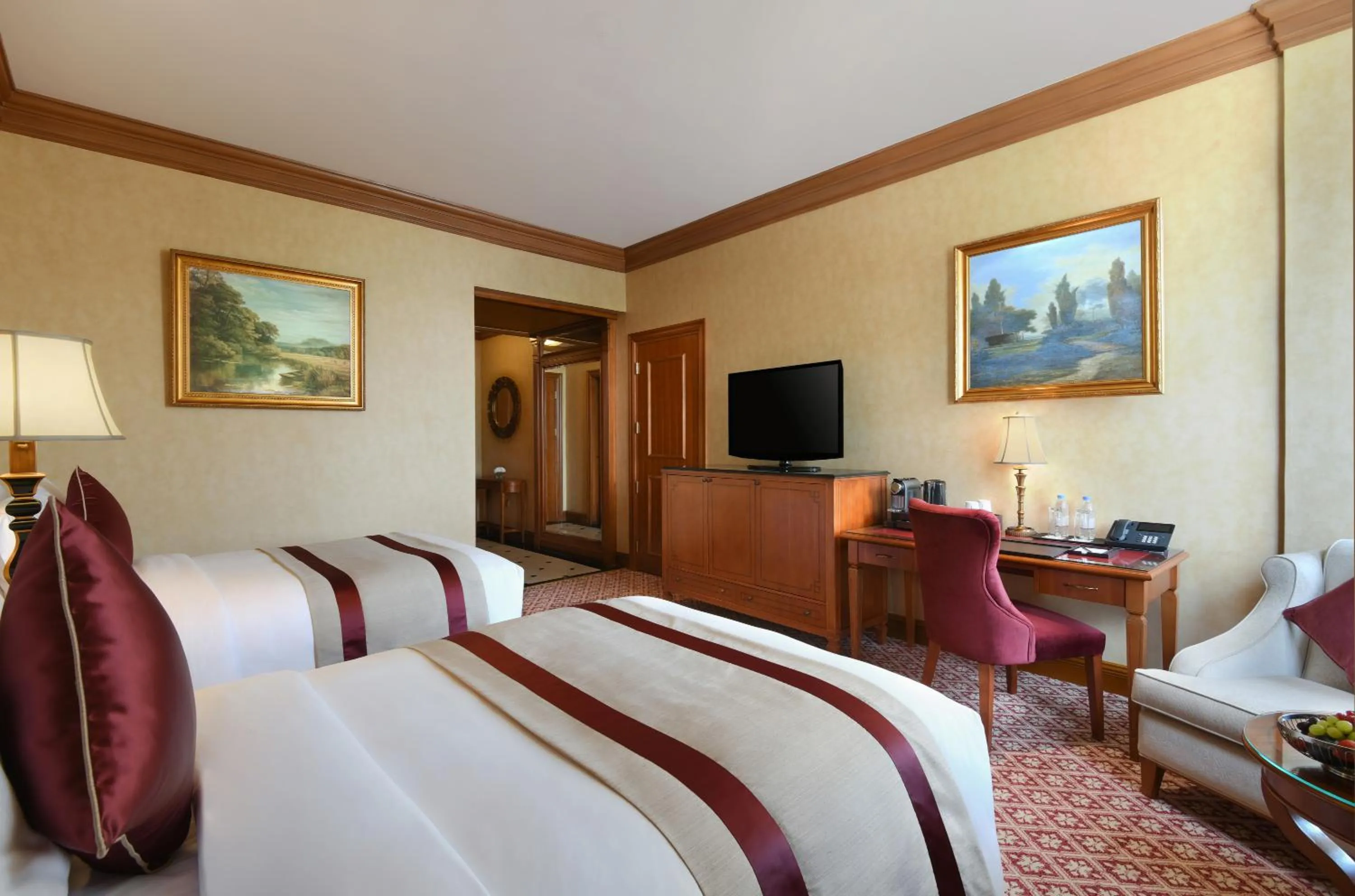 Bed in Al Aziziyah Boutique Hotel By The Torch