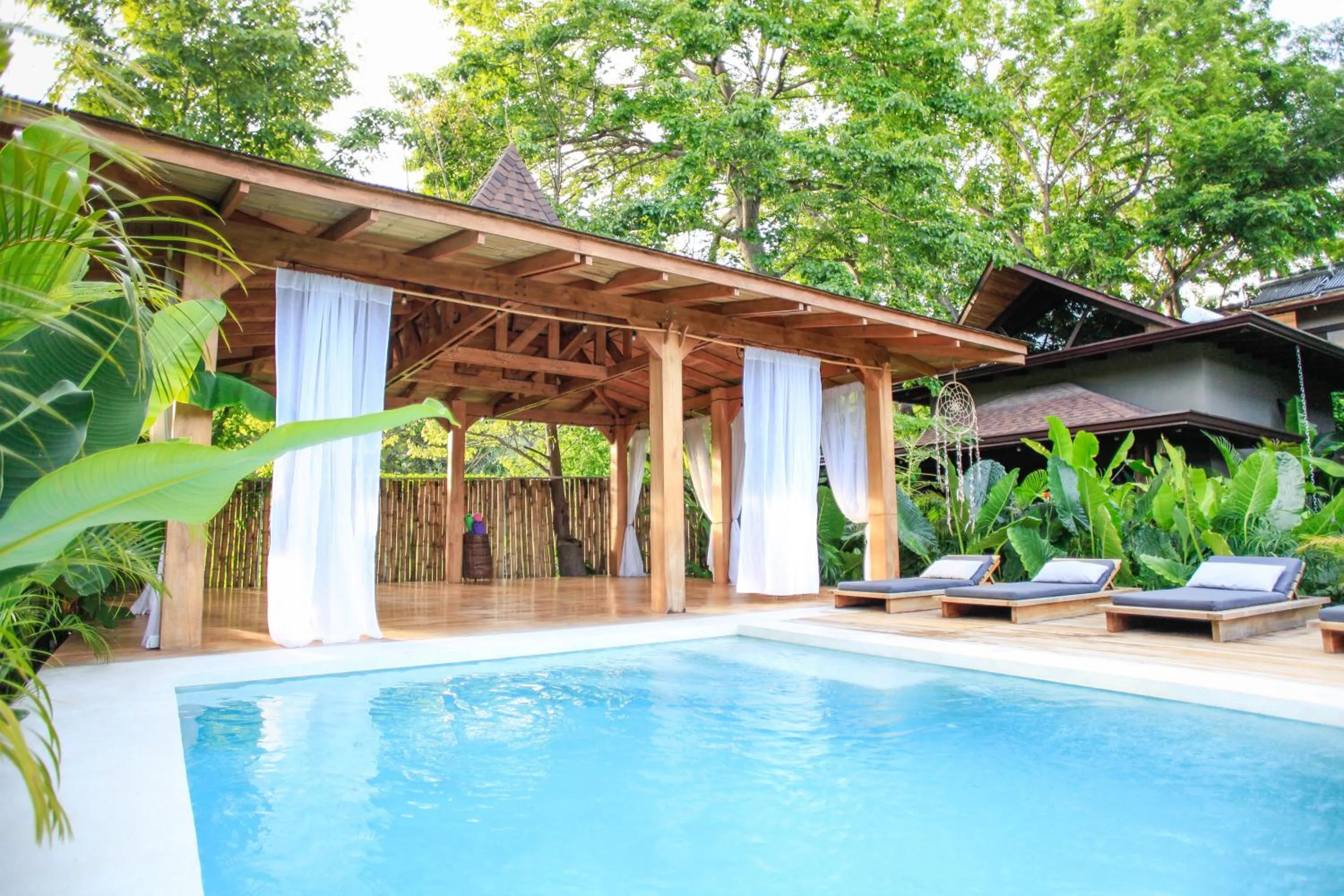Swimming pool in Lua Villas