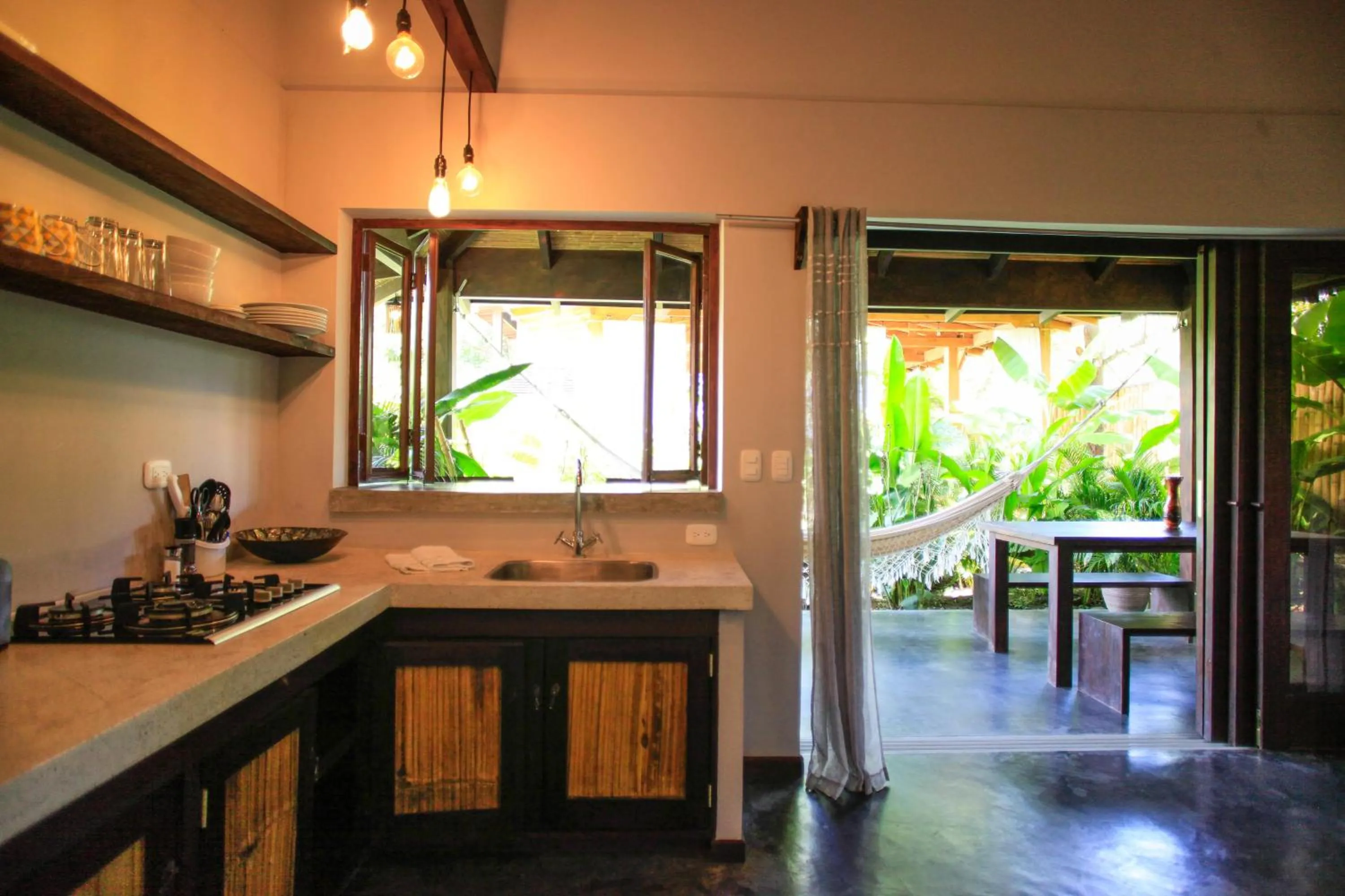Kitchen or kitchenette in Lua Villas