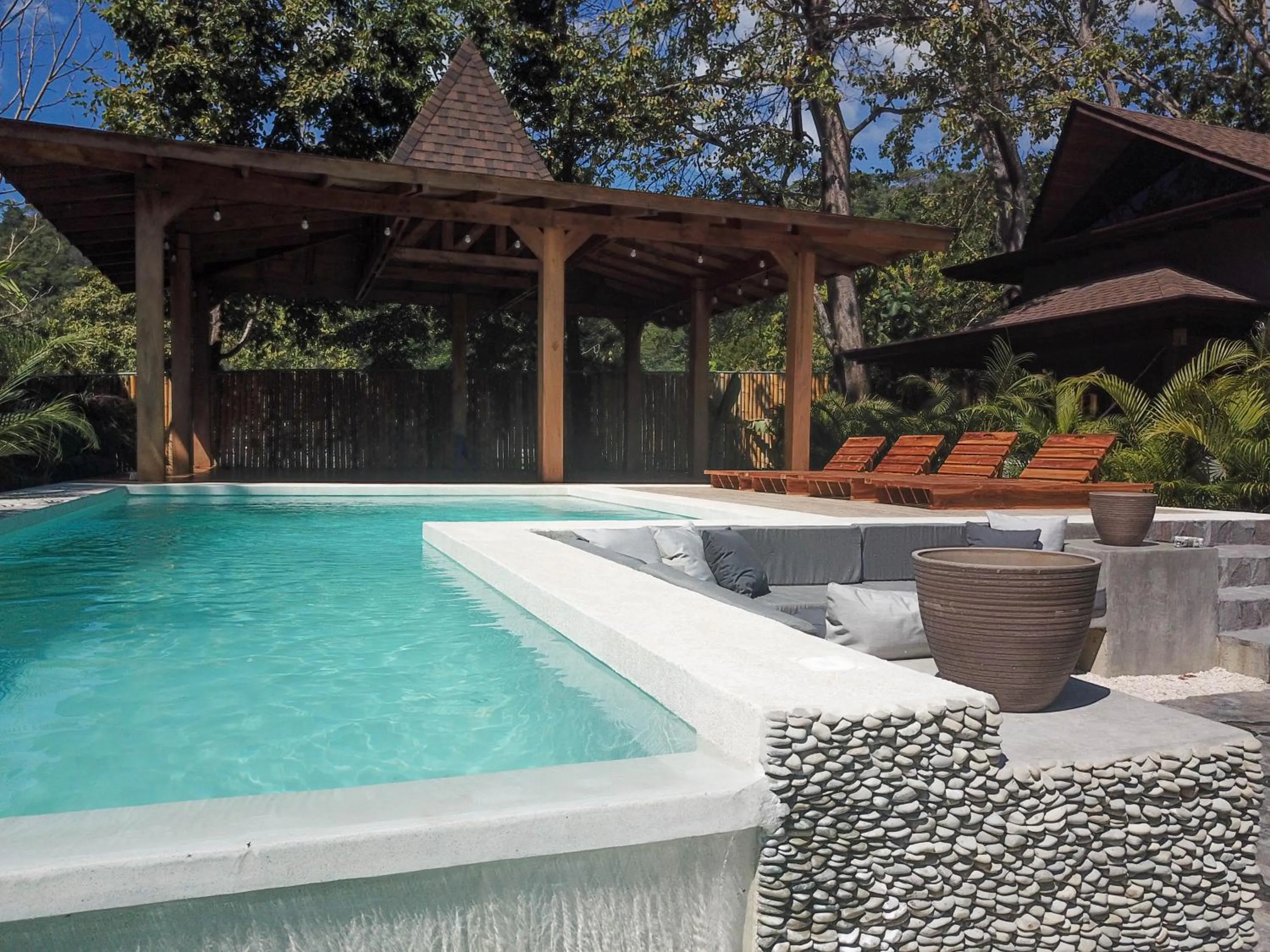 Swimming pool in Lua Villas