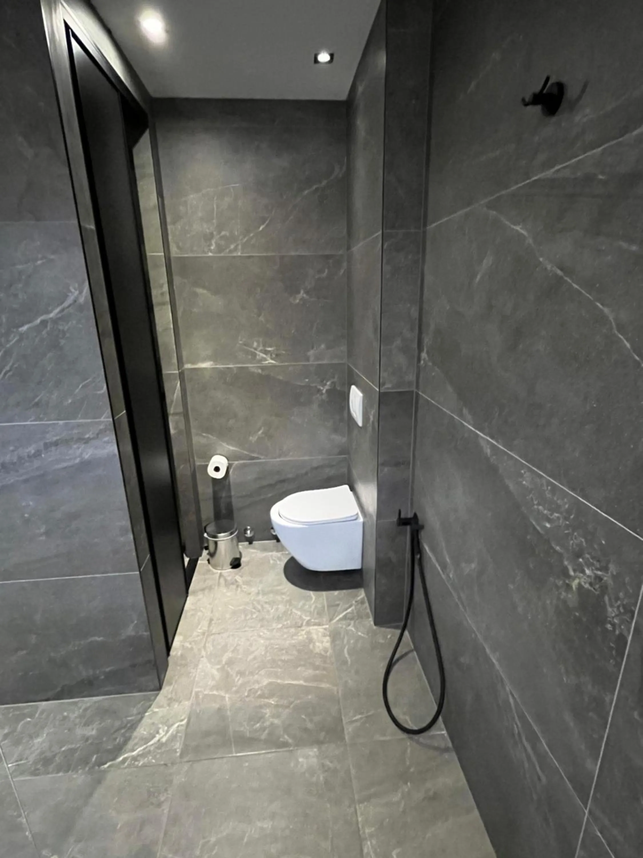Shower in Apartments & rooms - TIANIS - Self check-in
