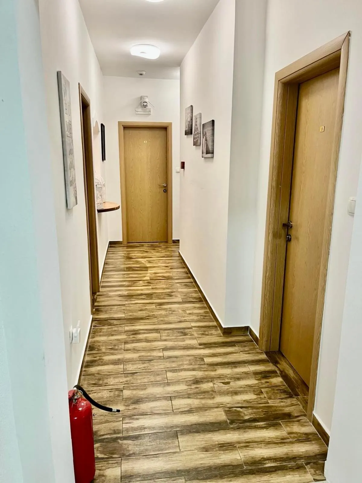 Property building in Apartments & rooms - TIANIS - Self check-in