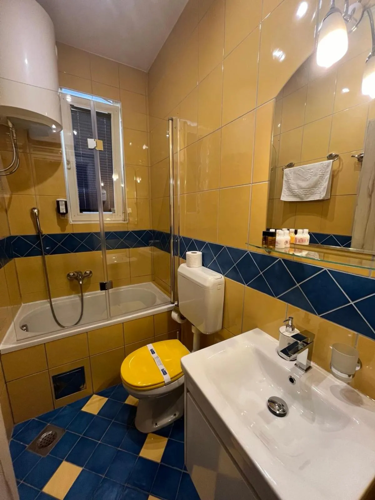 Toilet in Apartments & rooms - TIANIS - Self check-in