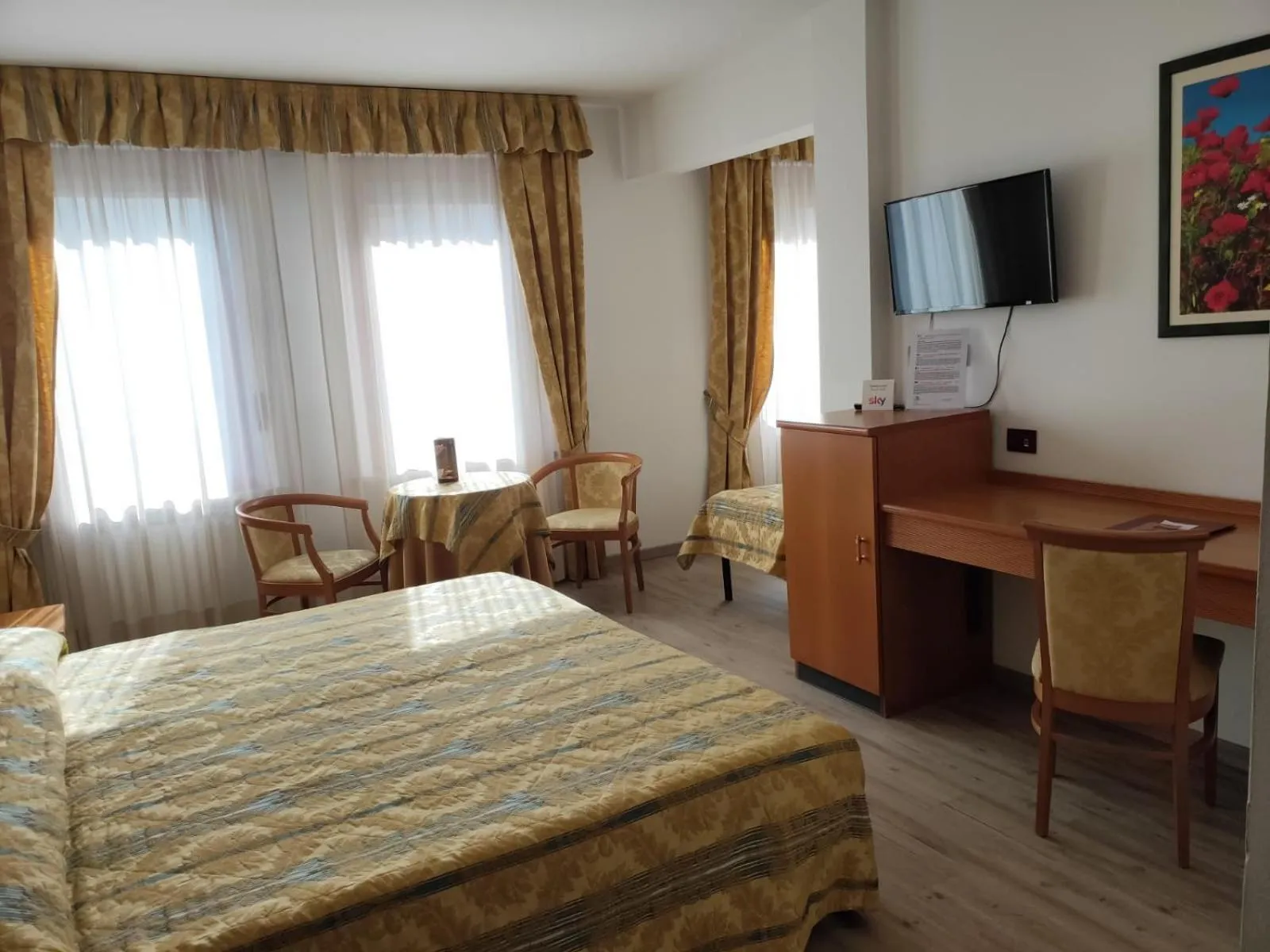 Bedroom, Bed in Hotel Galant