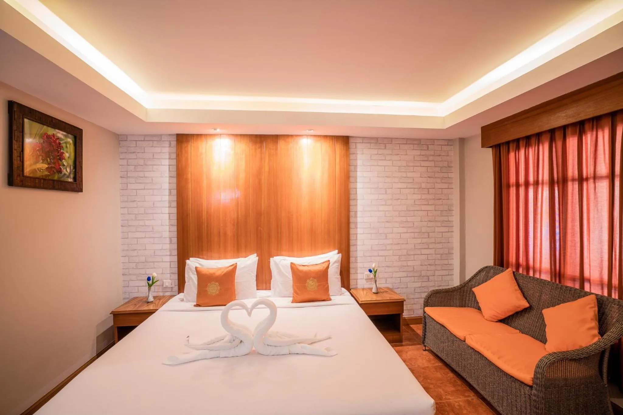 Bed in Phi Phi Anita Resort