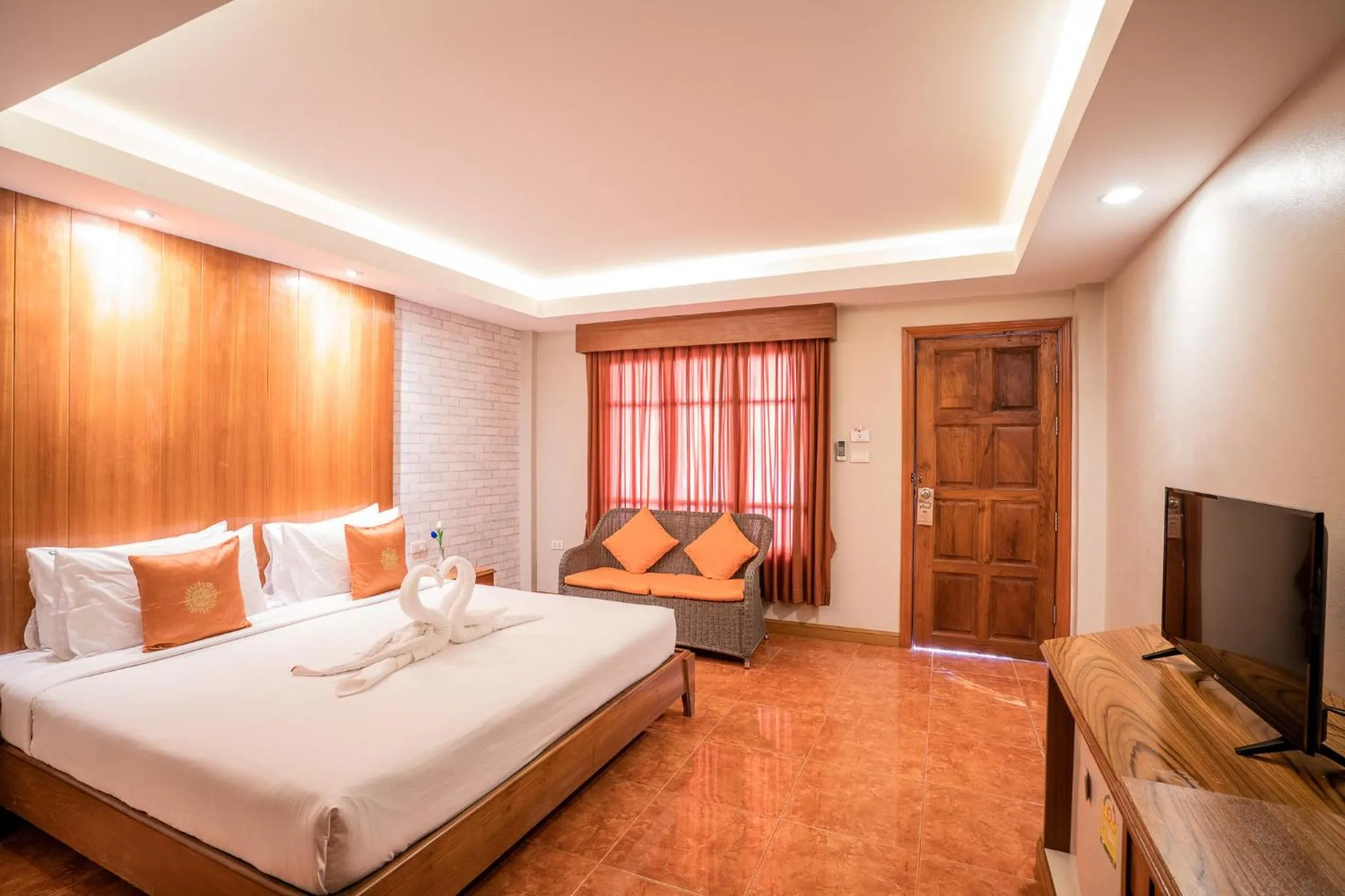 Photo of the whole room, Bed in Phi Phi Anita Resort