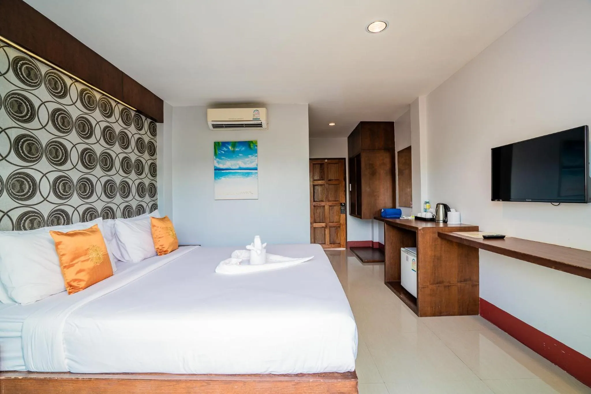 Bed in Phi Phi Anita Resort