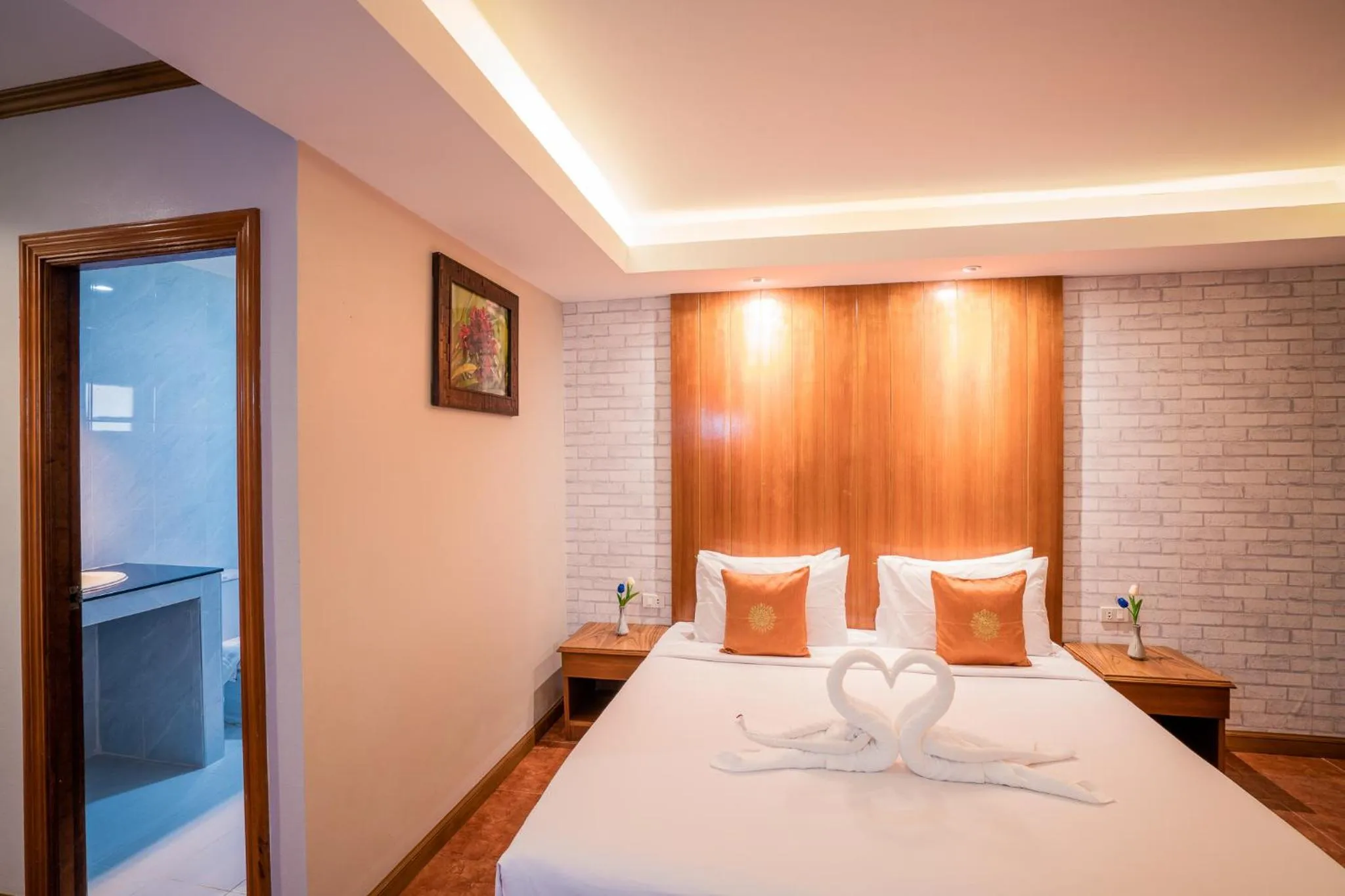 Bed in Phi Phi Anita Resort