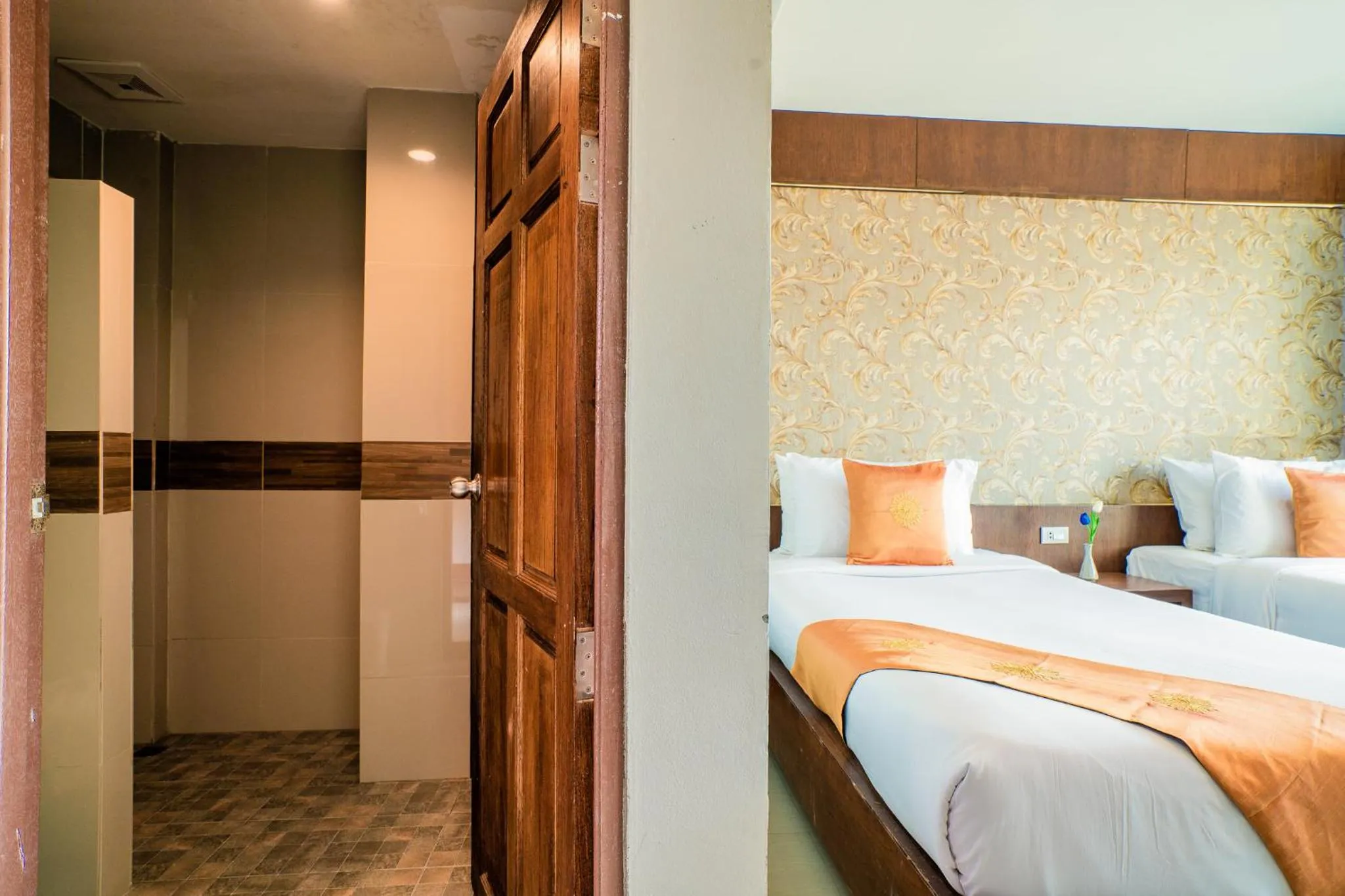 Bed in Phi Phi Anita Resort