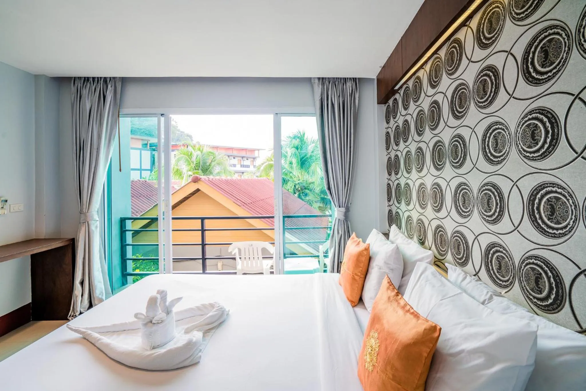 Bed in Phi Phi Anita Resort