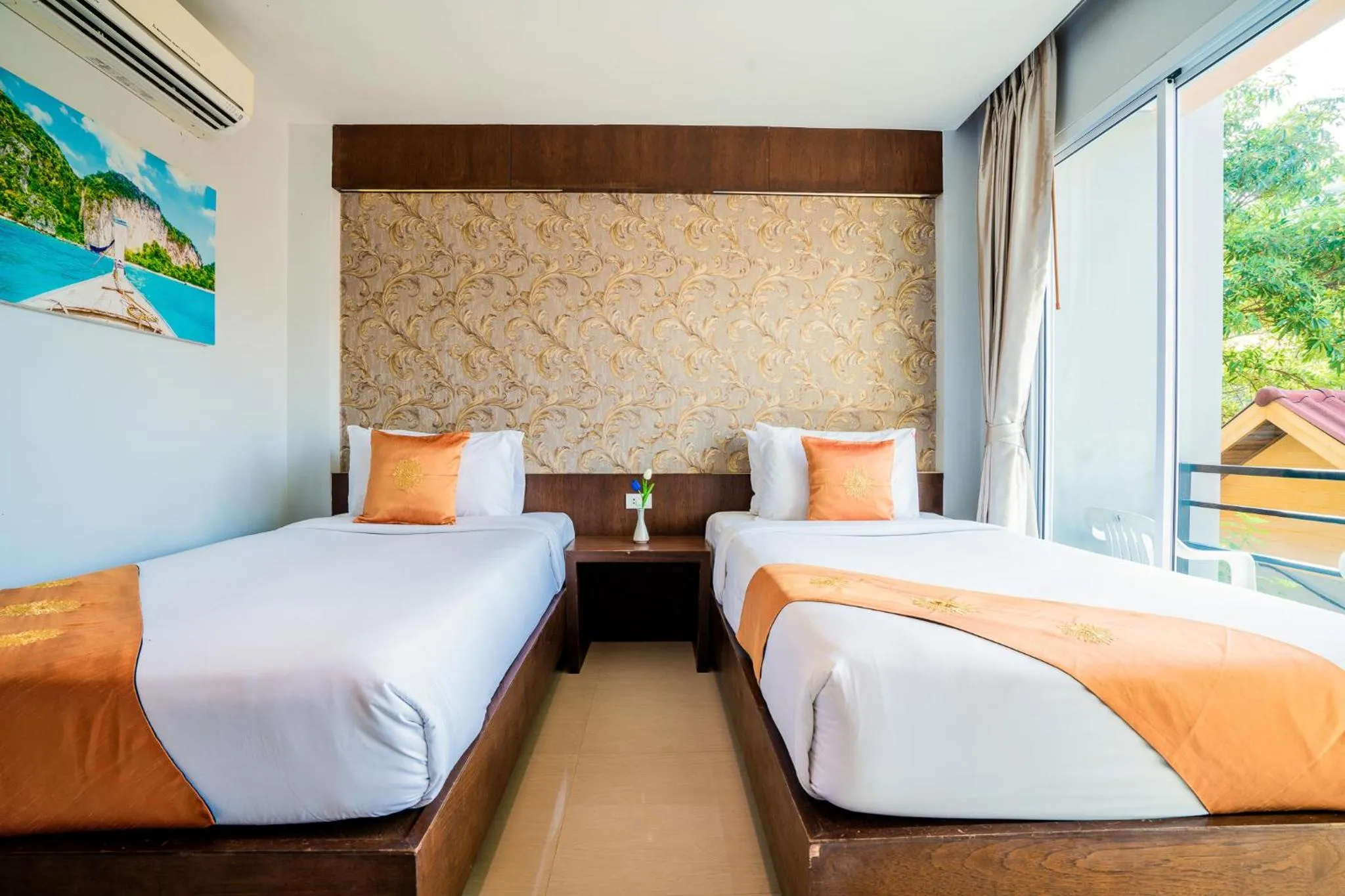 Bed in Phi Phi Anita Resort