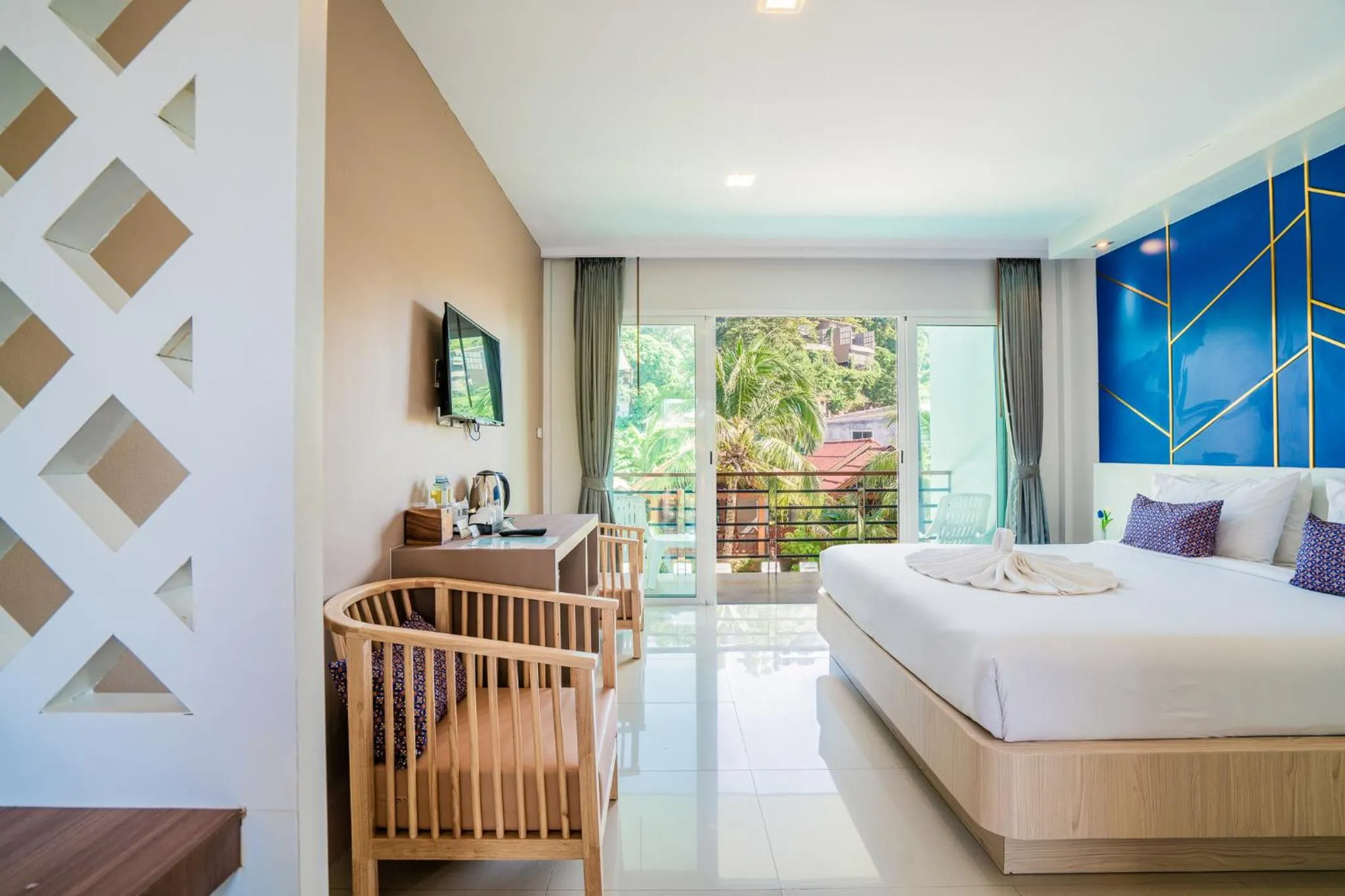 Bed in Phi Phi Anita Resort