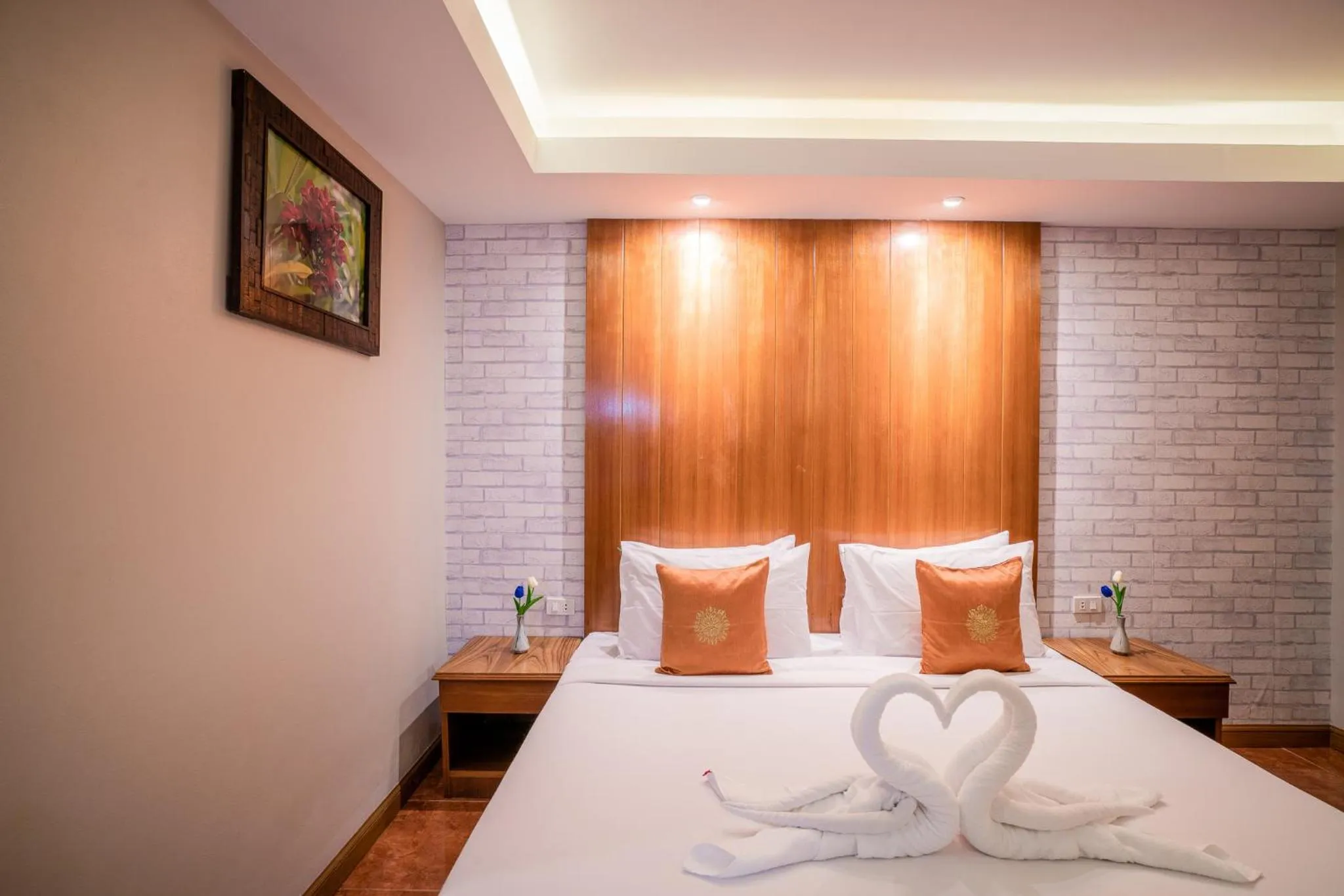 Bed in Phi Phi Anita Resort