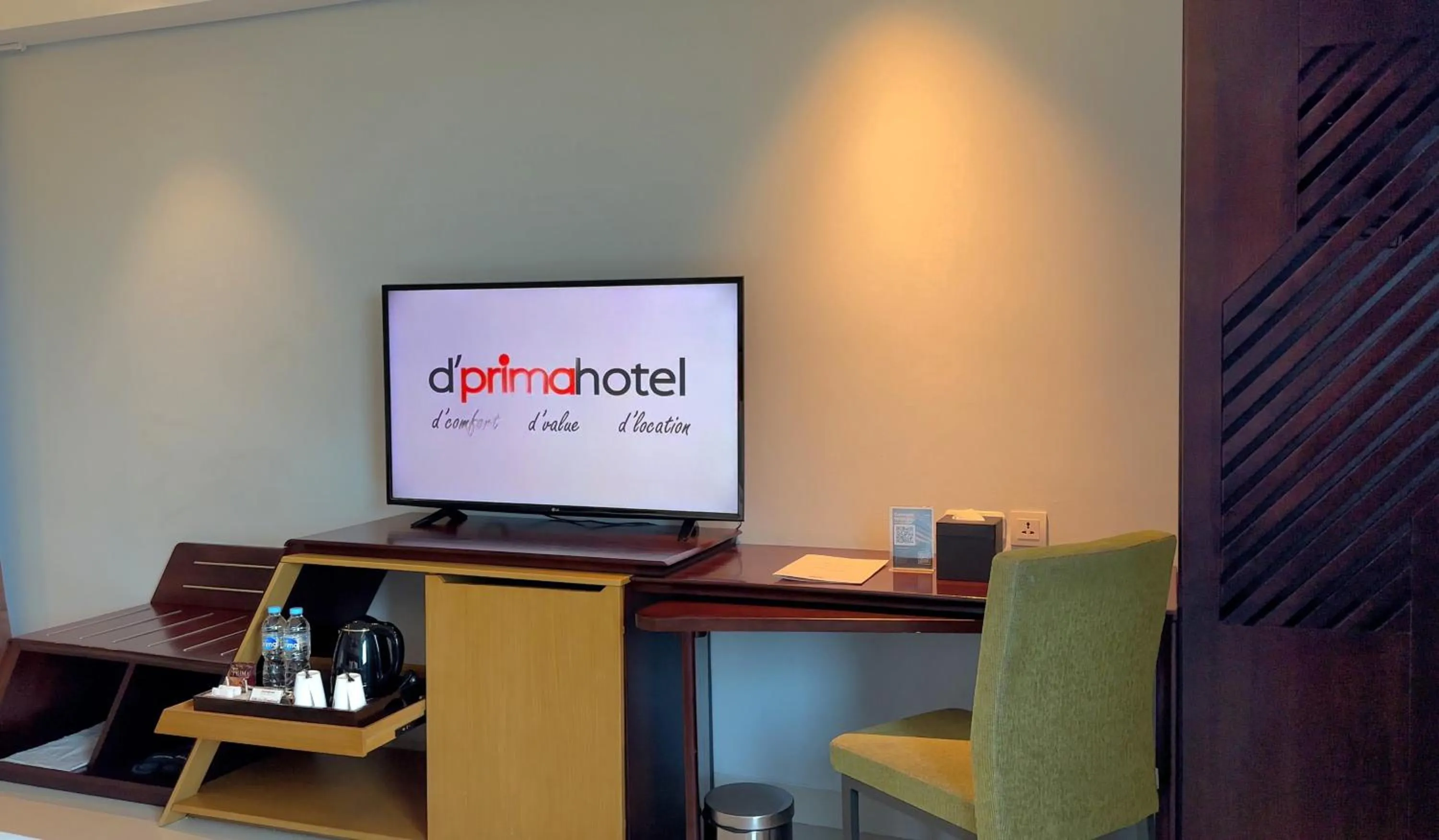 TV and multimedia in d'primahotel Kualanamu Airport Medan