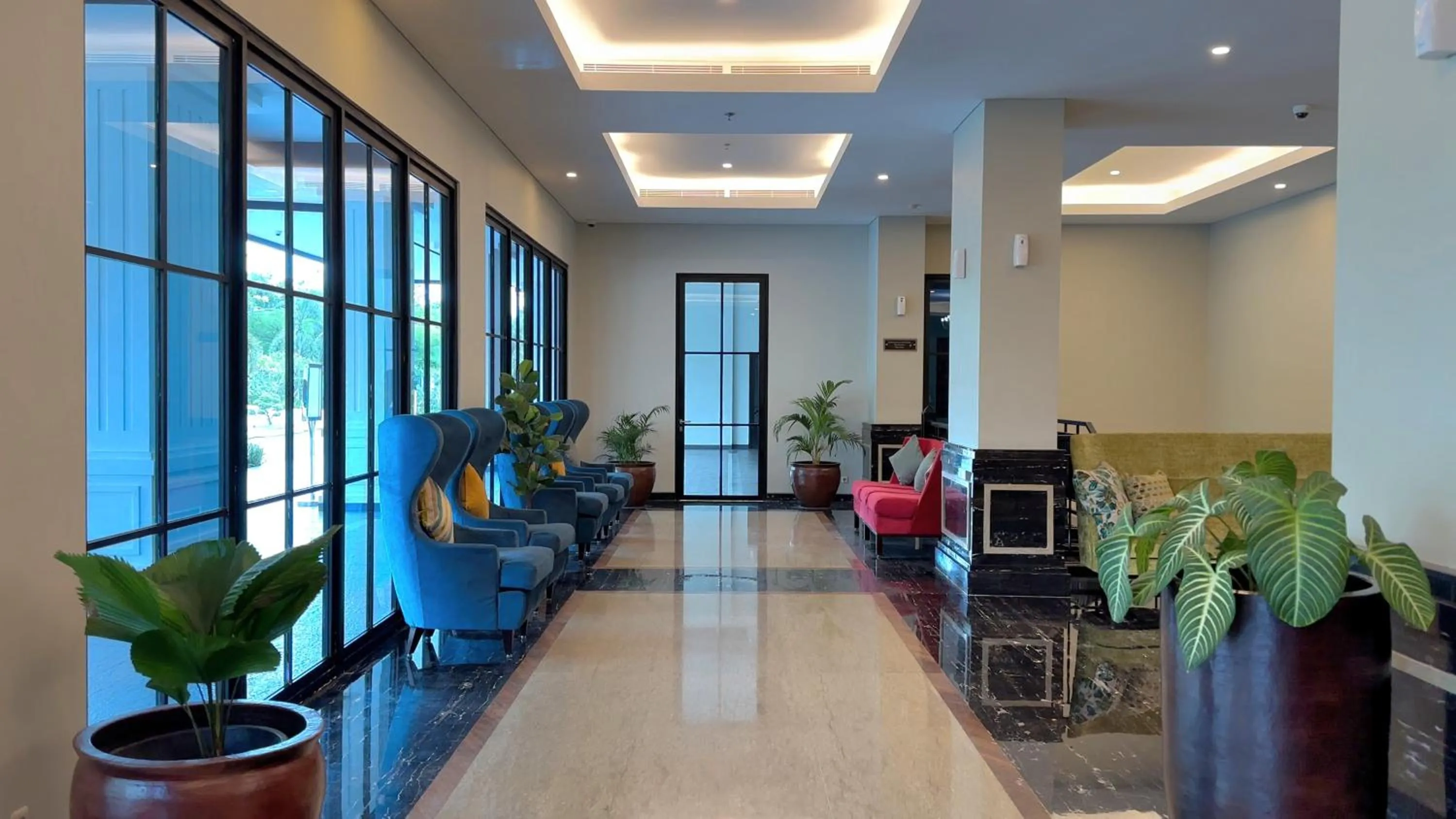 Seating area in d'primahotel Kualanamu Airport Medan